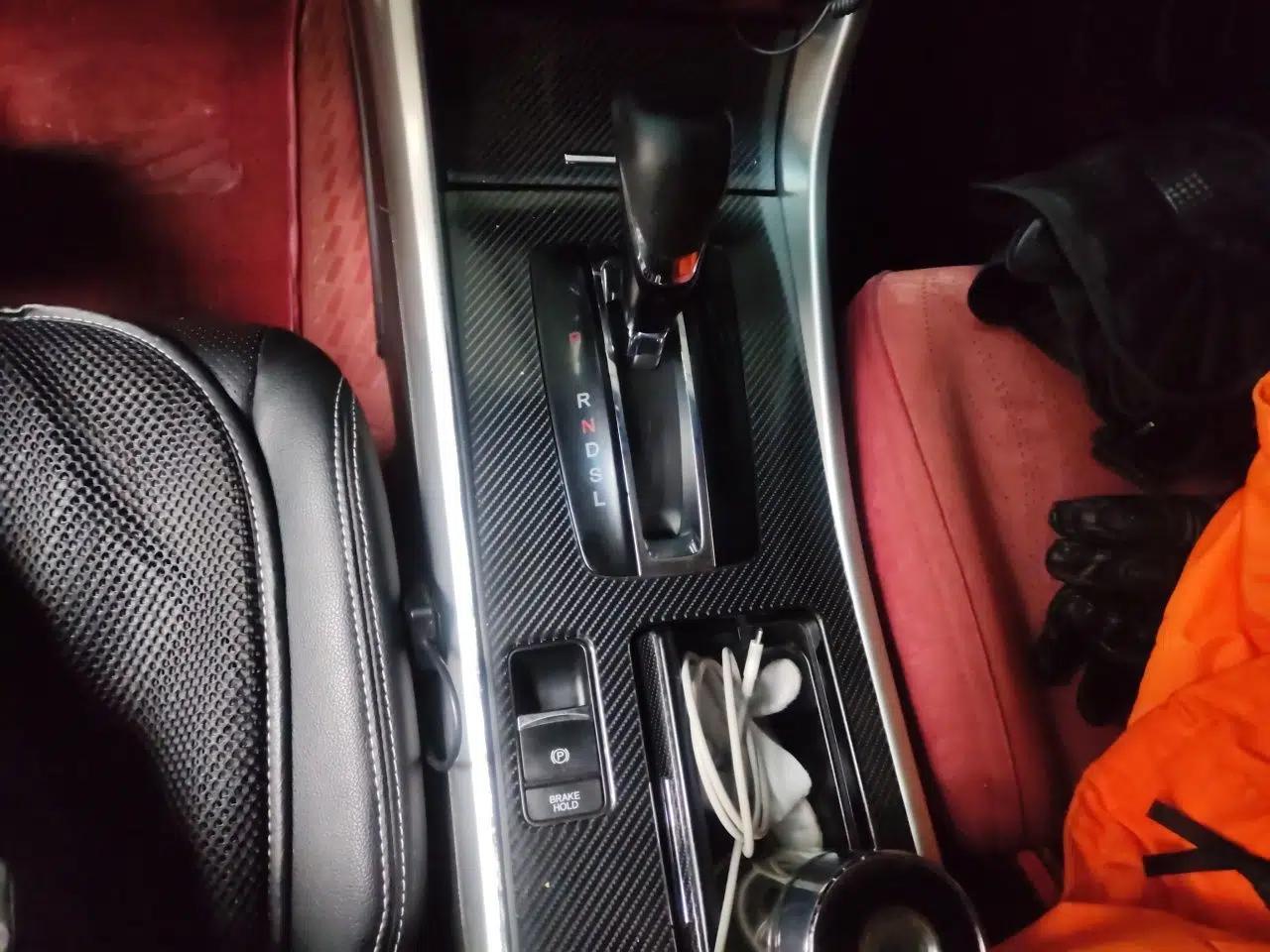 Honda Accord 2016 2.0L Comfort Edition — миниатюра 14