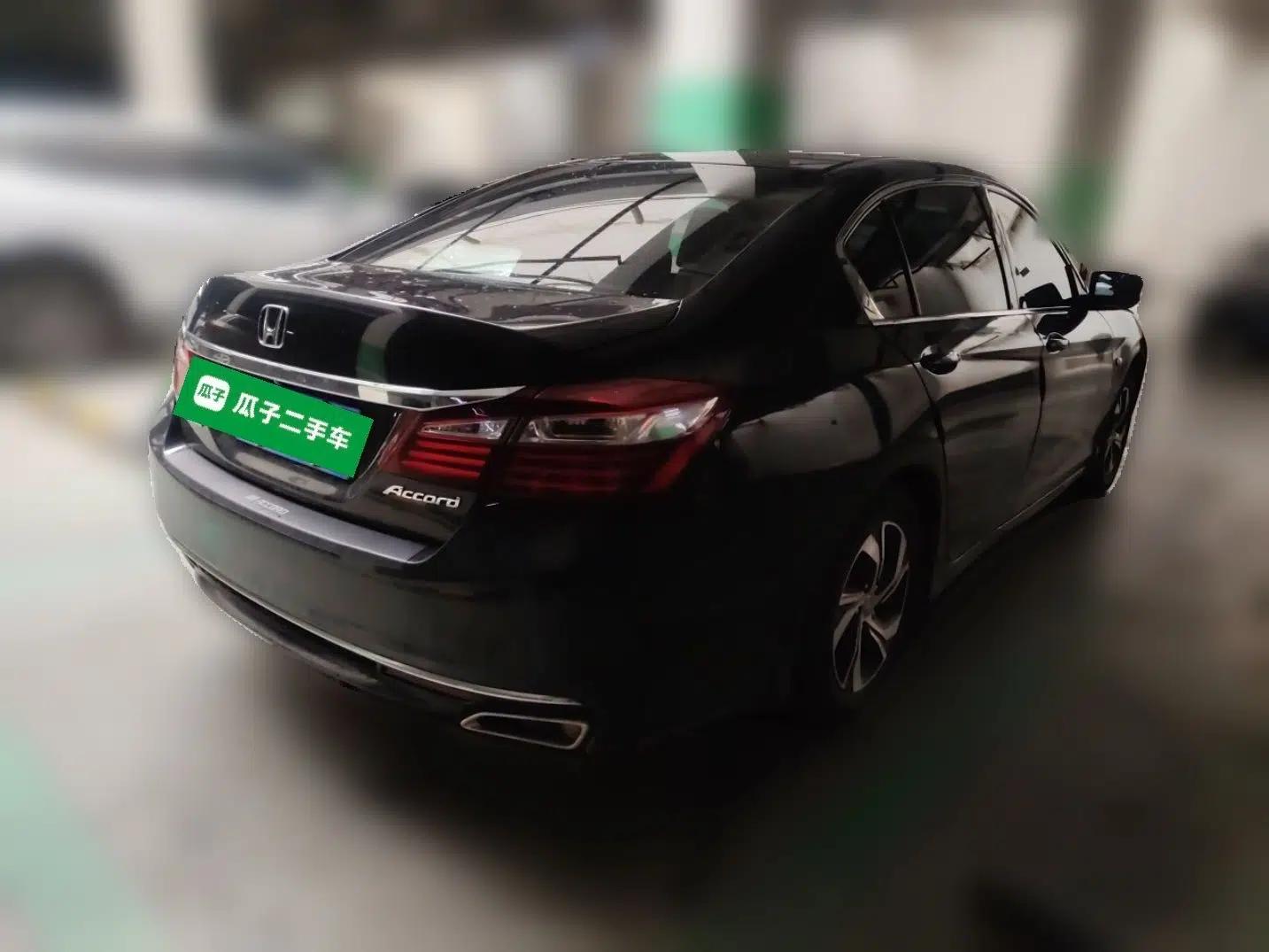 Honda Accord 2016 2.0L Comfort Edition — миниатюра 6