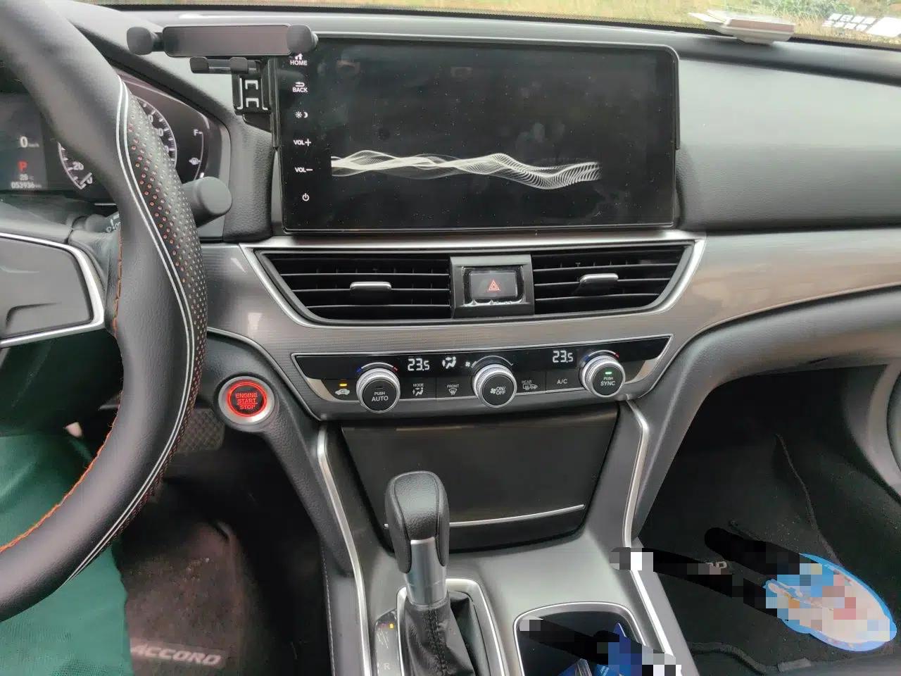 Honda Accord 2022 260TURBO Luxury Edition — миниатюра 13