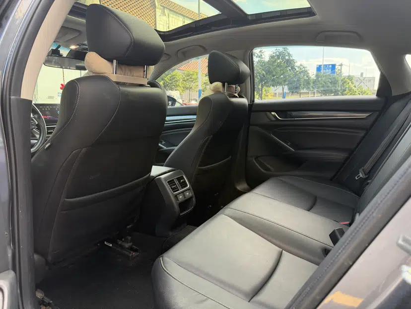 Honda Accord 2022 260TURBO Phantom Night · Prestige Edition — миниатюра 11