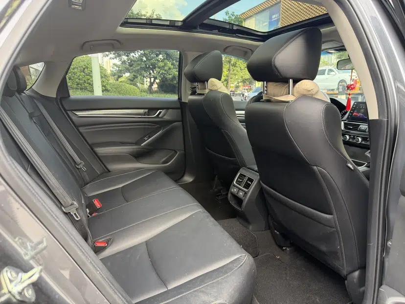 Honda Accord 2022 260TURBO Phantom Night · Prestige Edition — миниатюра 13