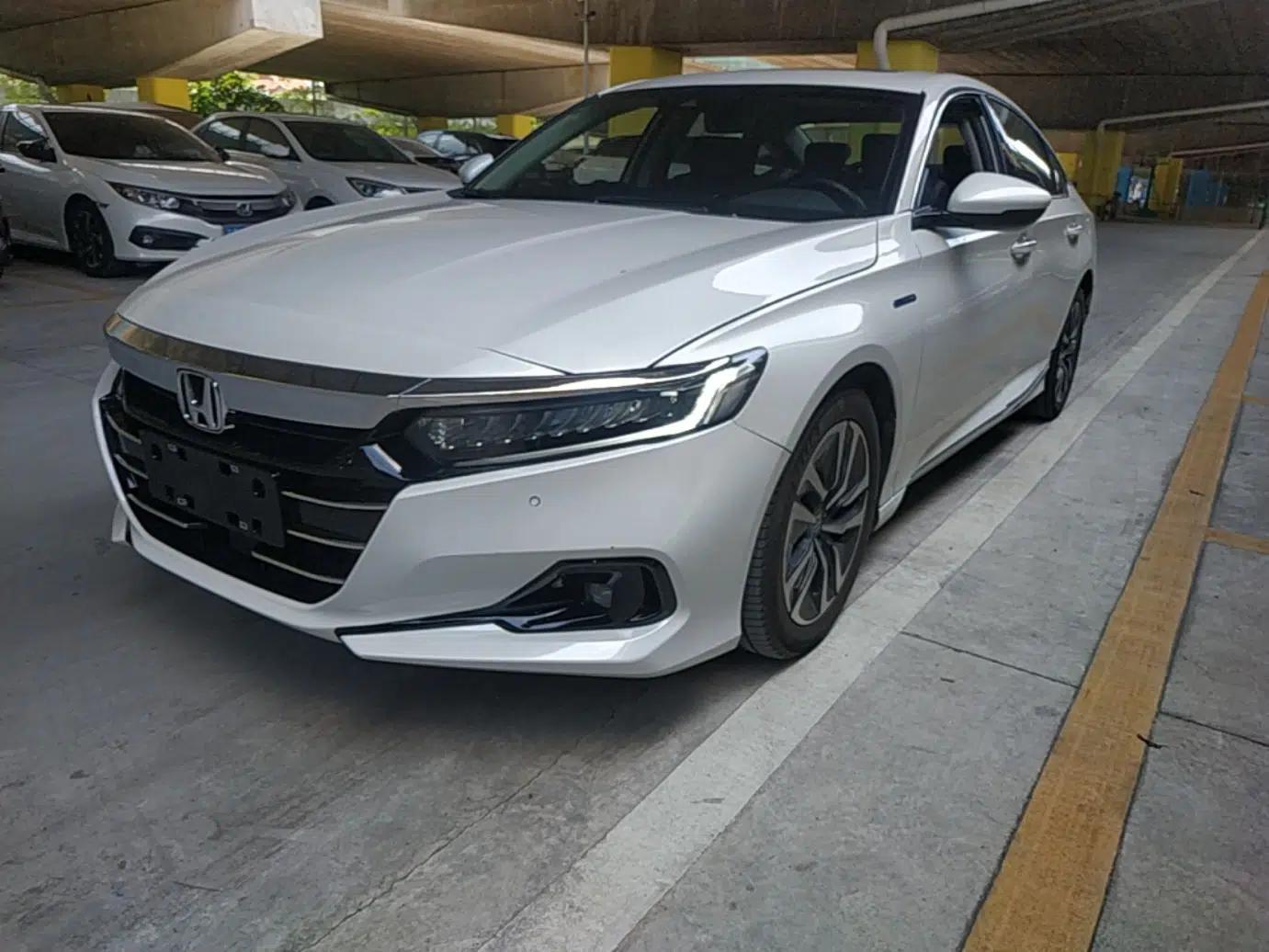 Honda Accord 2018 Rui·Hybrid 2.0L Rui Ku Edition China VI — миниатюра 1