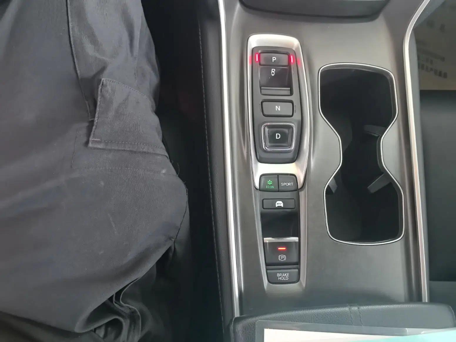 Honda Accord 2022 Xing·Hybrid 2.0L Xingling Version — миниатюра 16