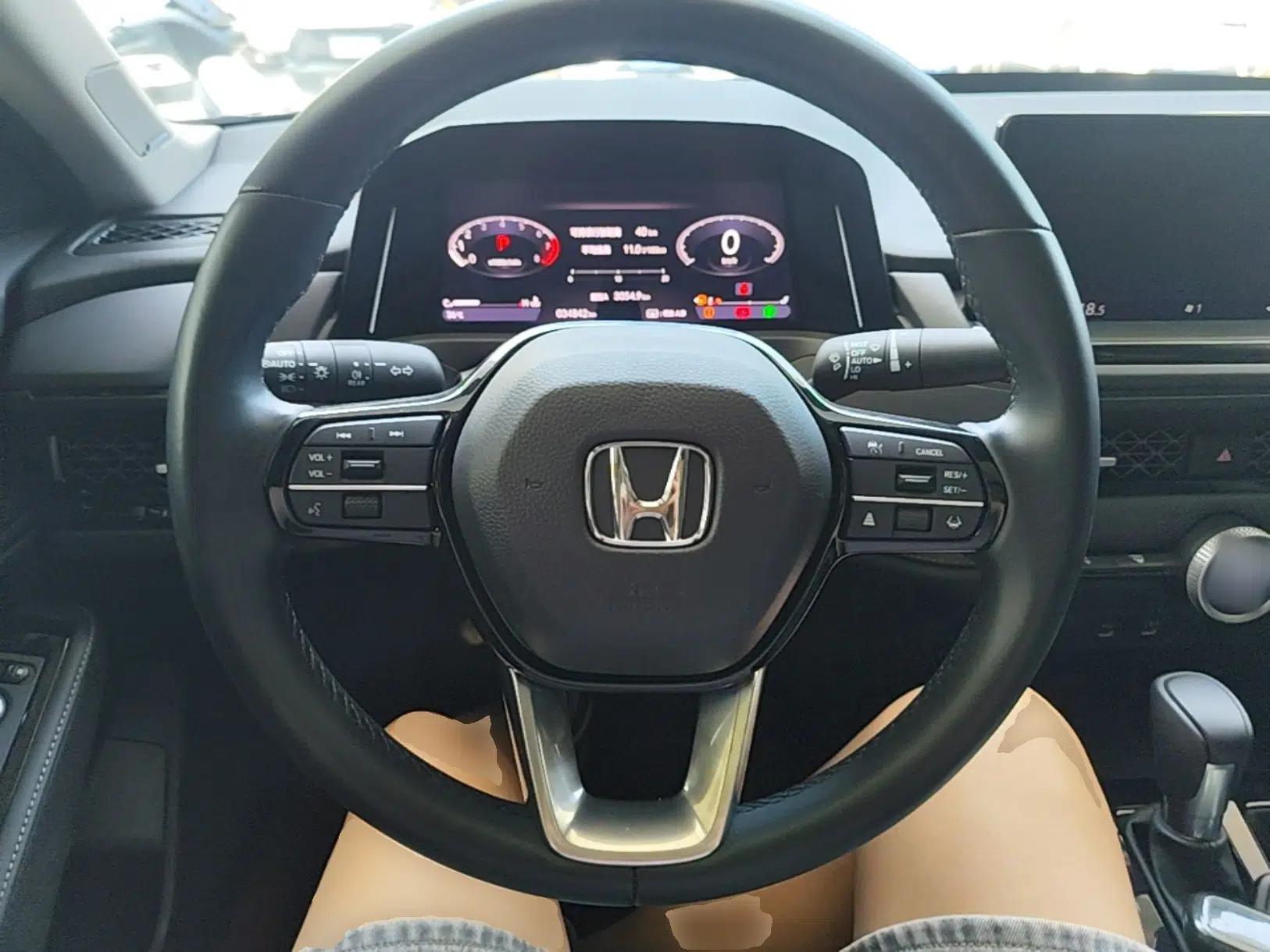 Honda Accord 2024 260TURBO Prestige Edition — миниатюра 18