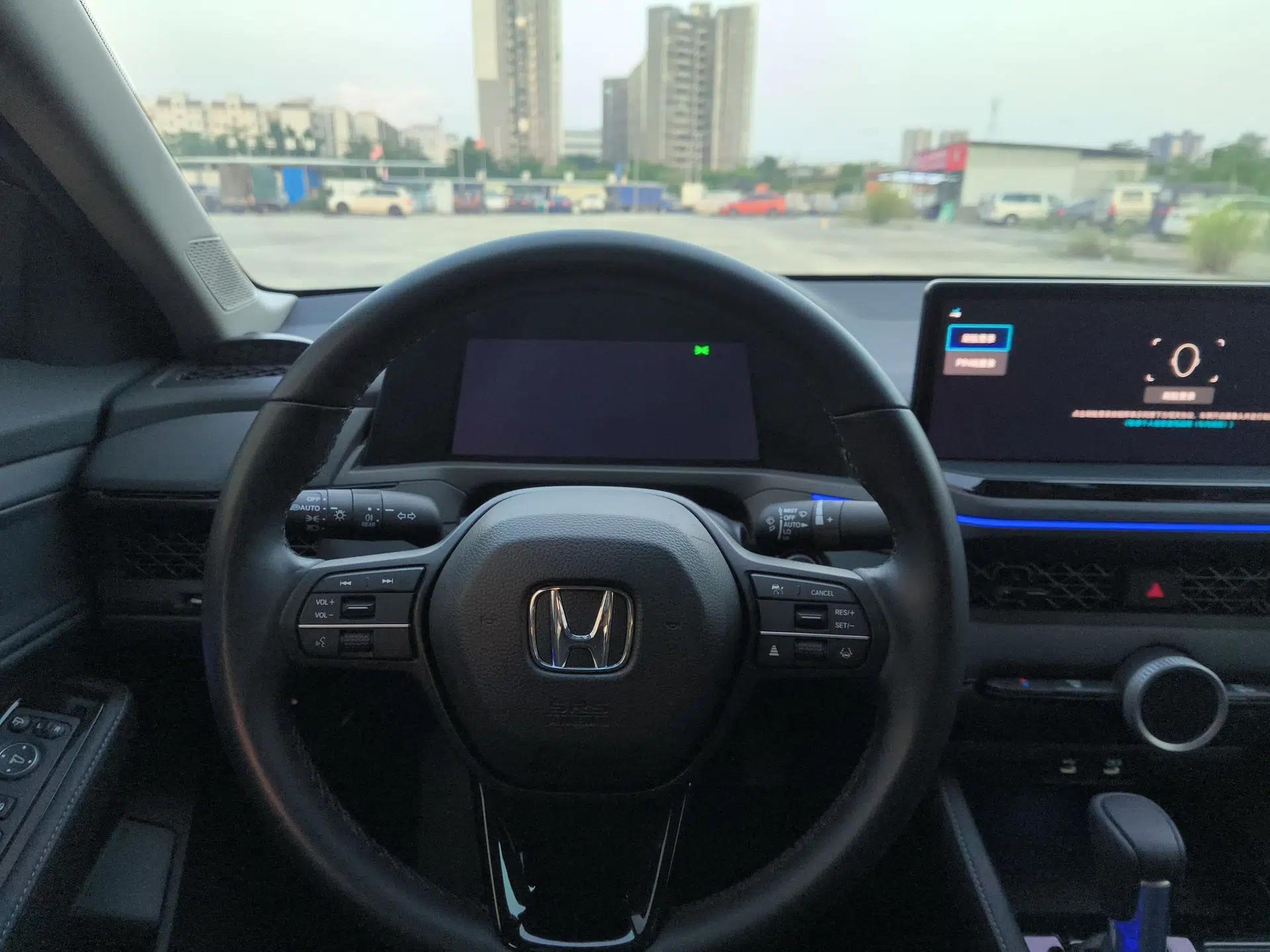 Honda Accord 2025 Sport Series 260TURBO Luxury Edition — миниатюра 9