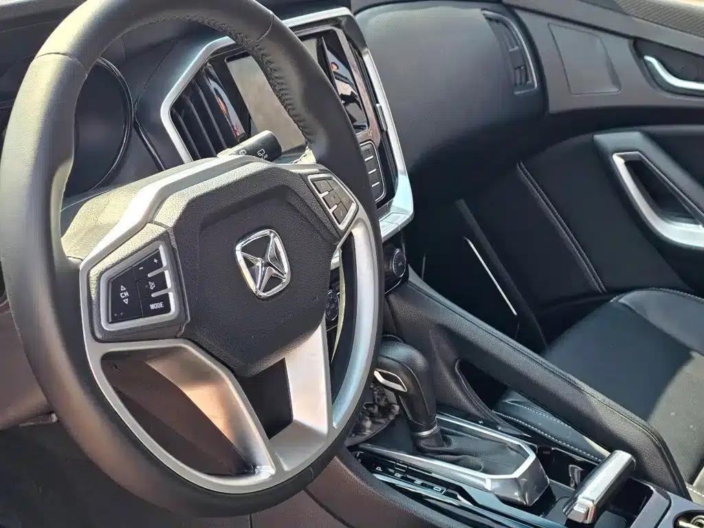 Yusheng S350 2016 2.0T Automatic 4WD Gasoline Luxury 5-Seater — миниатюра 5
