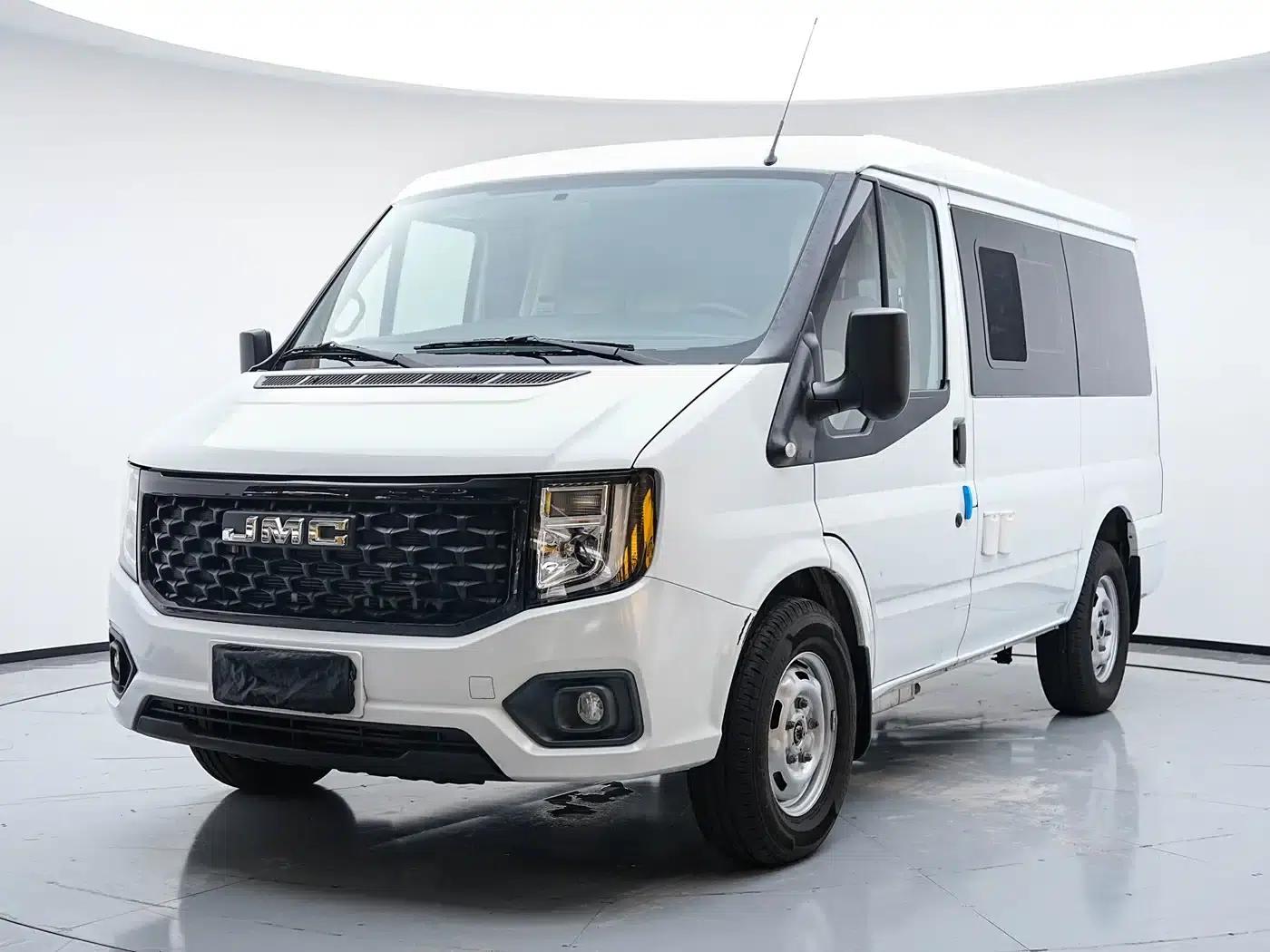 Jiangling Fushun 2022 2.0T Manual Multi-functional Passenger Vehicle, Short Wheelbase, Low Roof, 6 Seats — миниатюра 1
