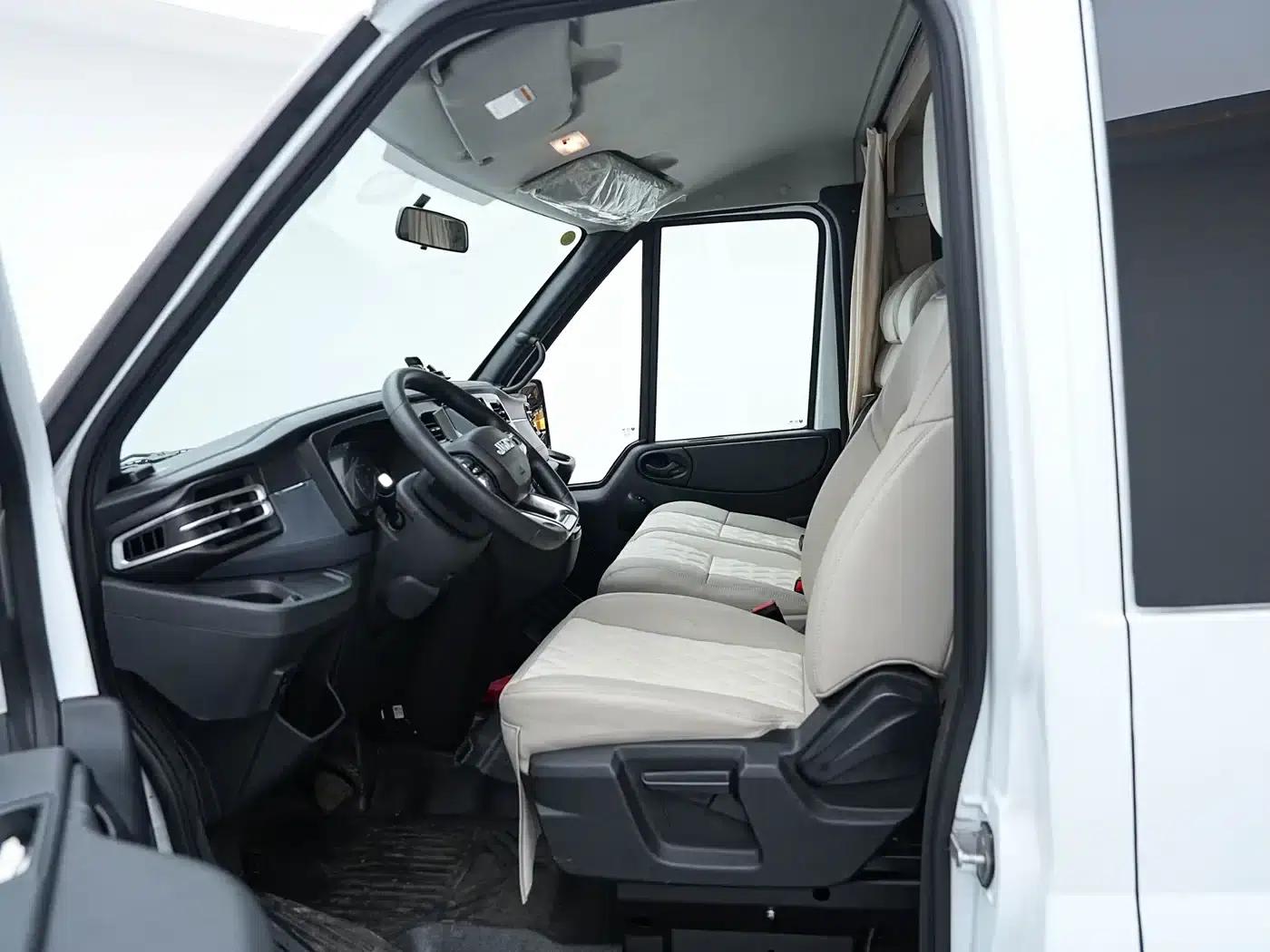 Jiangling Fushun 2022 2.0T Manual Multi-functional Passenger Vehicle, Short Wheelbase, Low Roof, 6 Seats — миниатюра 14