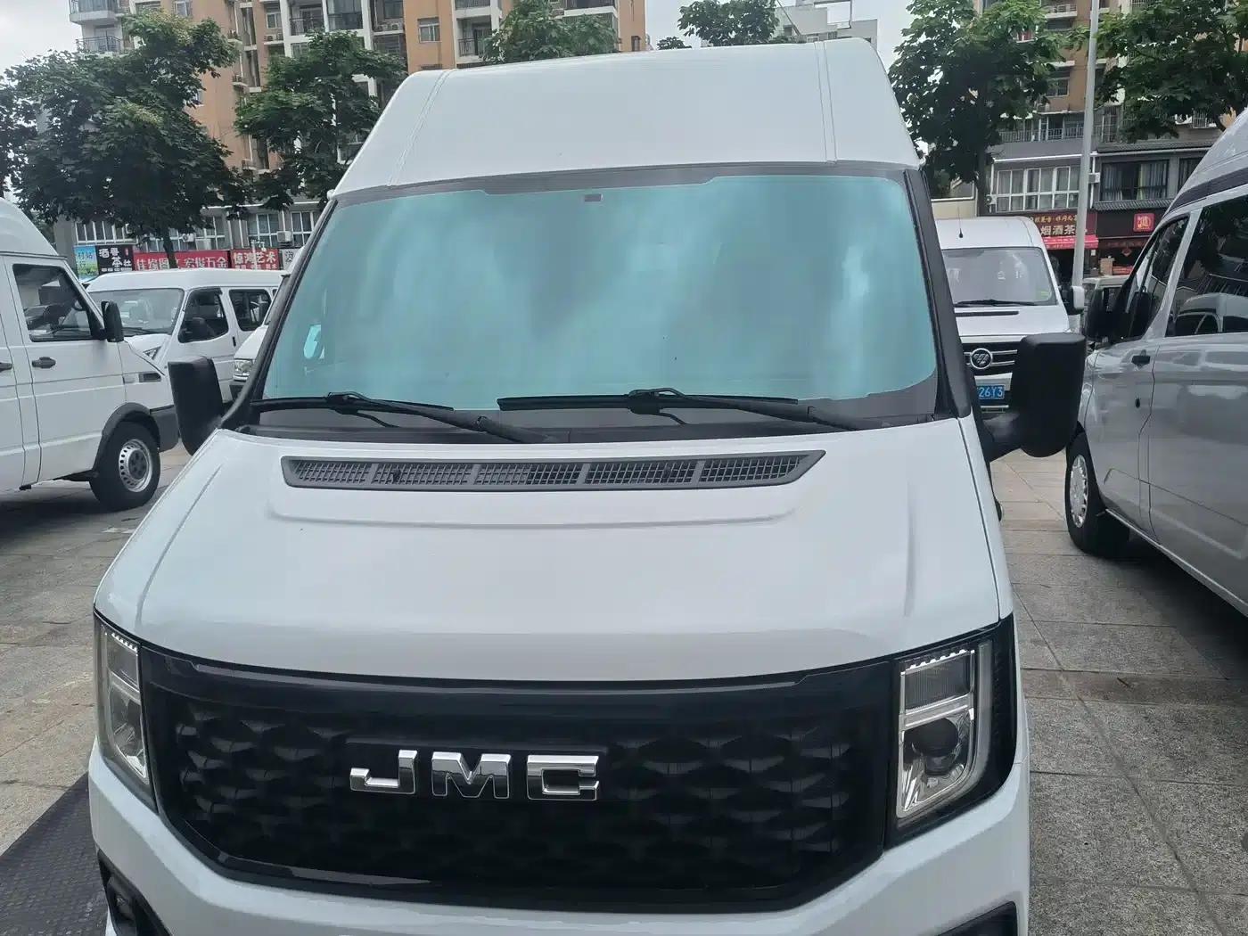 Jiangling Fushun 2023 2.0T Manual Short Wheelbase Mid-High Roof Passenger/Business Edition 7-Seater (Non-Commercial) — миниатюра 2