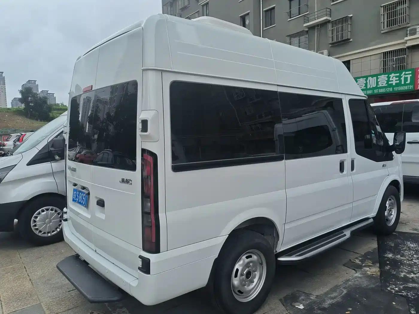 Jiangling Fushun 2023 2.0T Manual Short Wheelbase Mid-High Roof Passenger/Business Edition 7-Seater (Non-Commercial) — миниатюра 8