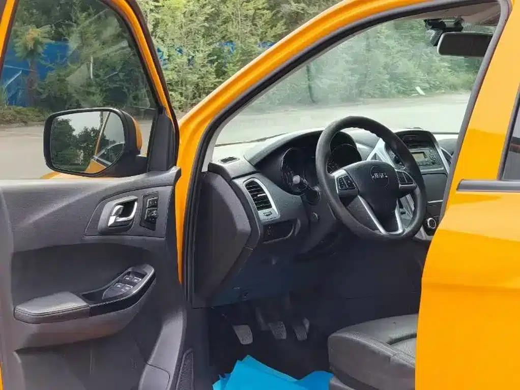 Baodian 2020 2.5T Diesel 2WD Premium Long Wheelbase JX4D25A6L — миниатюра 7