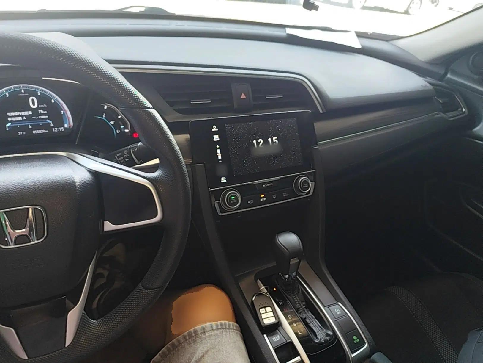 Honda Civic 2019 220TURBO CVT Dynamic Edition China VI — миниатюра 17