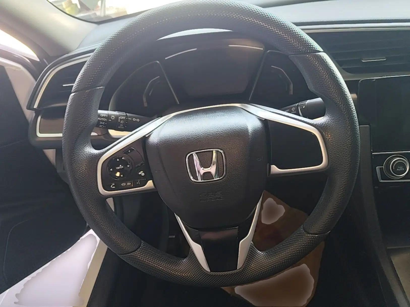 Honda Civic 2019 220TURBO CVT Dynamic Edition China VI — миниатюра 18