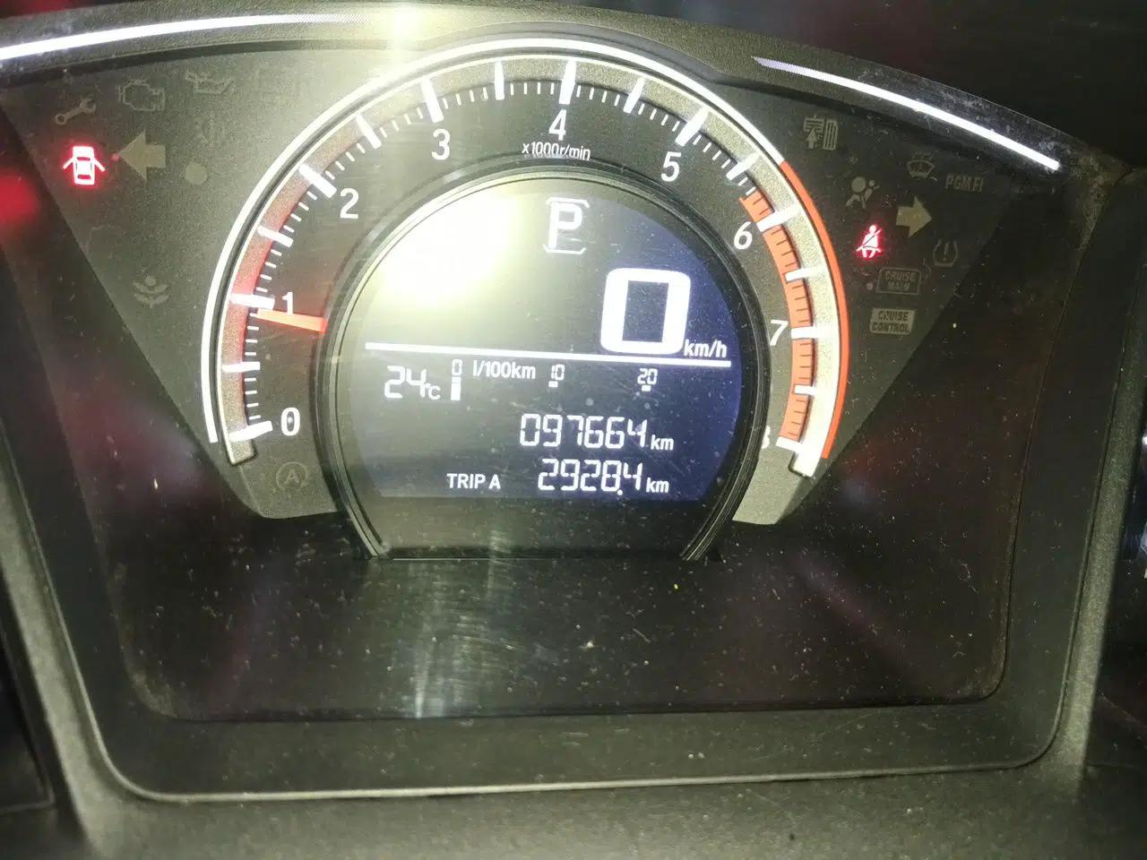 Honda Civic 2016 180TURBO CVT Comfort Version — миниатюра 11