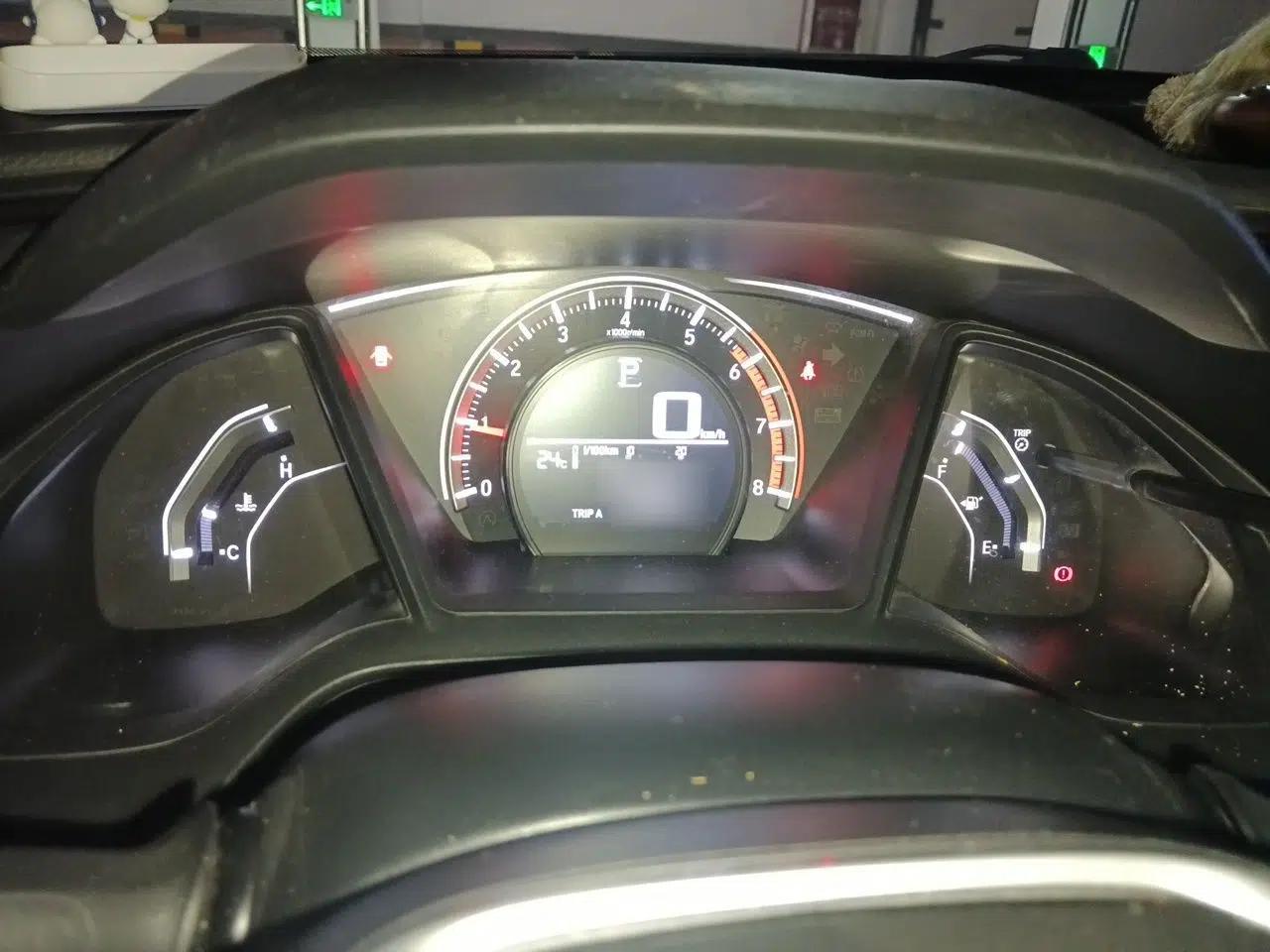 Honda Civic 2016 180TURBO CVT Comfort Version — миниатюра 10