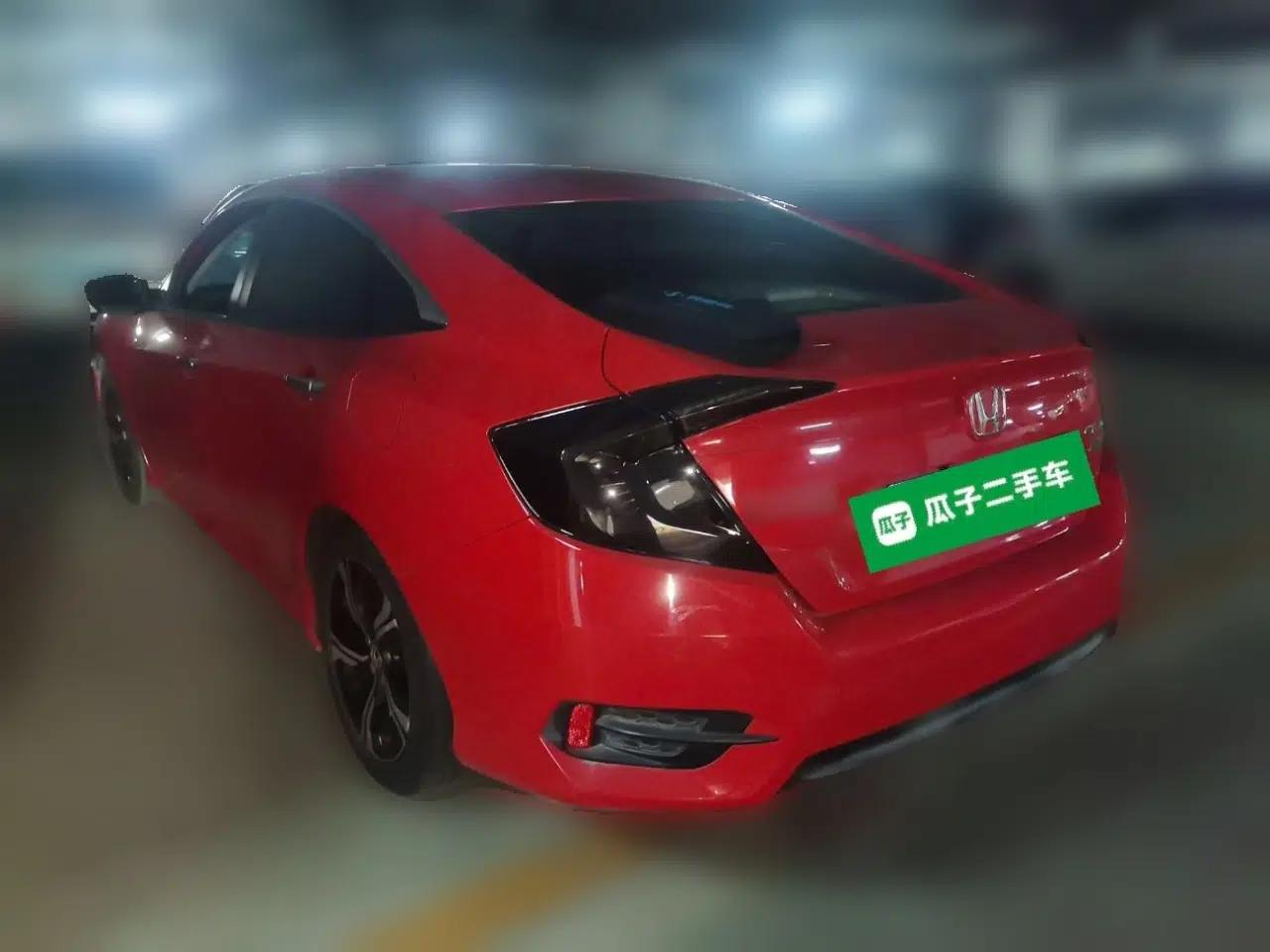 Honda Civic 2016 220TURBO CVT Prestige Edition — миниатюра 4