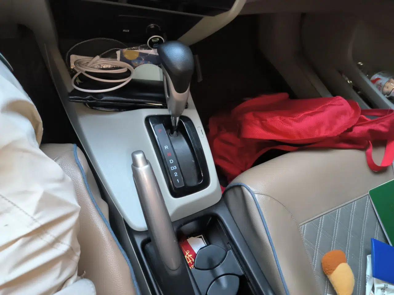Honda Civic 2014 1.8L Automatic Classic Edition — миниатюра 14