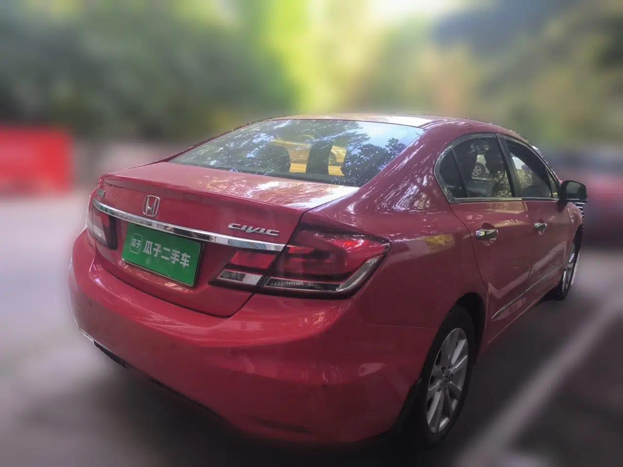 Honda Civic 2014 1.8L Automatic Classic Edition — миниатюра 6