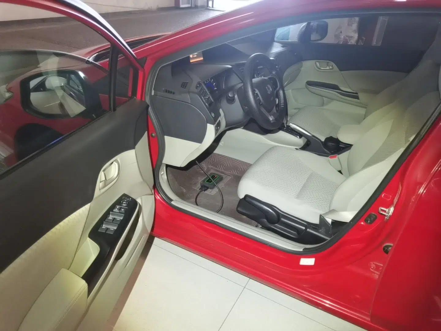 Honda Civic 2014 1.8L automatic comfort version — миниатюра 18