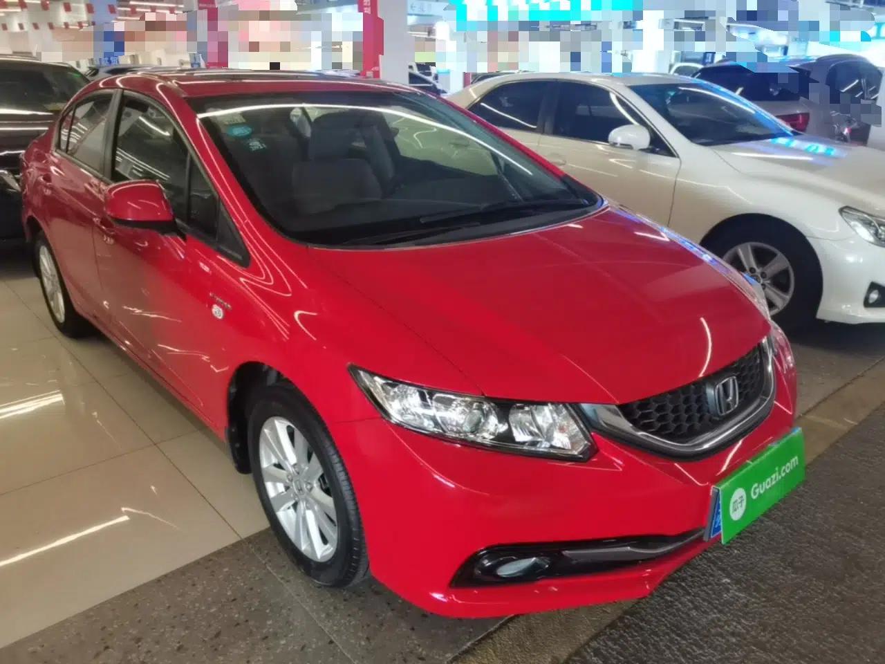 Honda Civic 2014 1.8L automatic comfort version — миниатюра 3