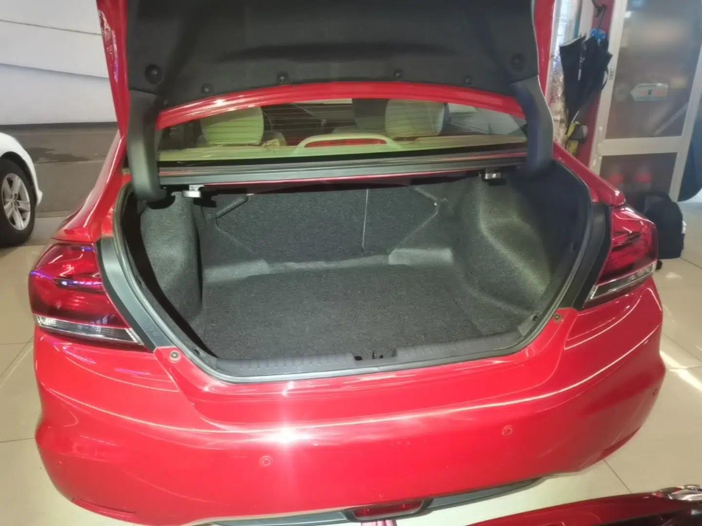 Honda Civic 2014 1.8L automatic comfort version — миниатюра 22