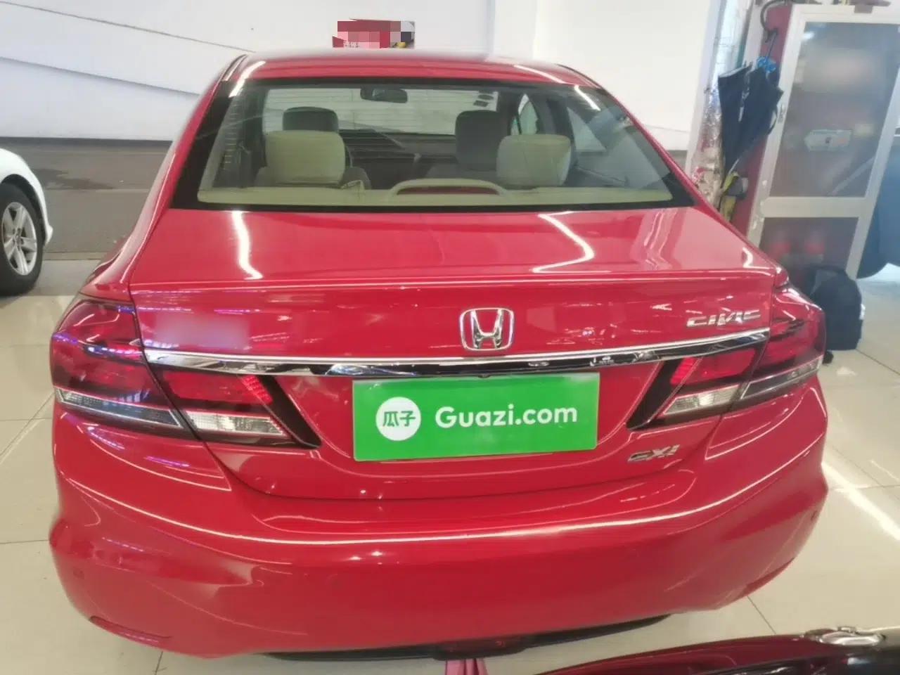 Honda Civic 2014 1.8L automatic comfort version — миниатюра 5