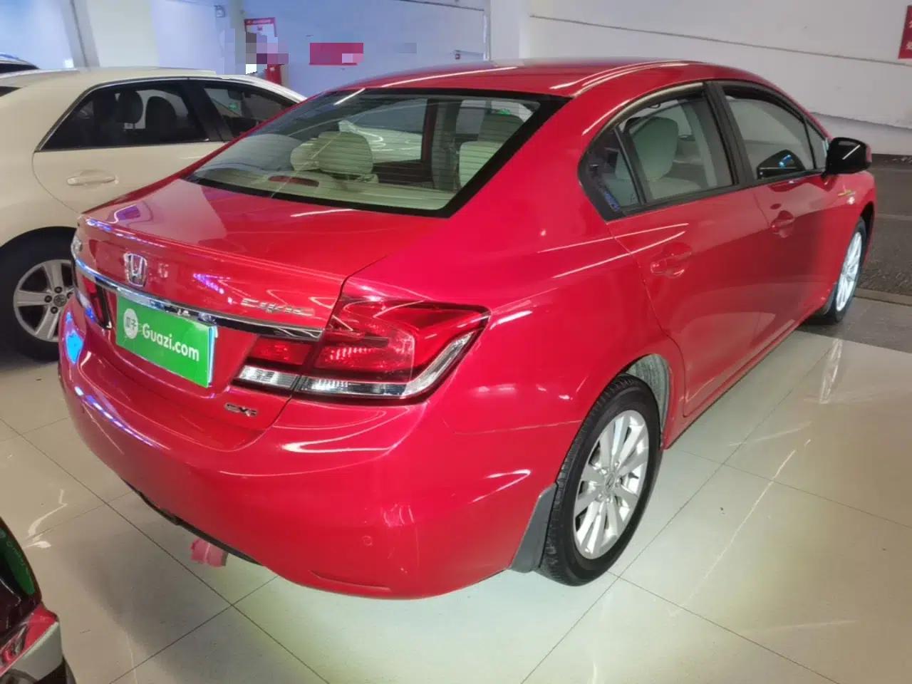 Honda Civic 2014 1.8L automatic comfort version — миниатюра 6