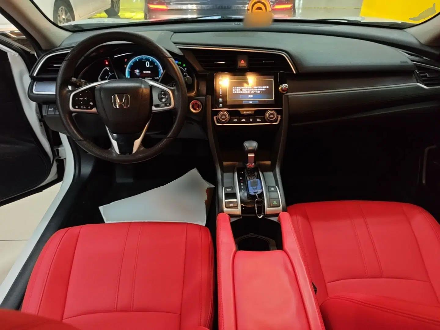 Honda Civic 2016 220TURBO CVT Luxury Edition — миниатюра 12