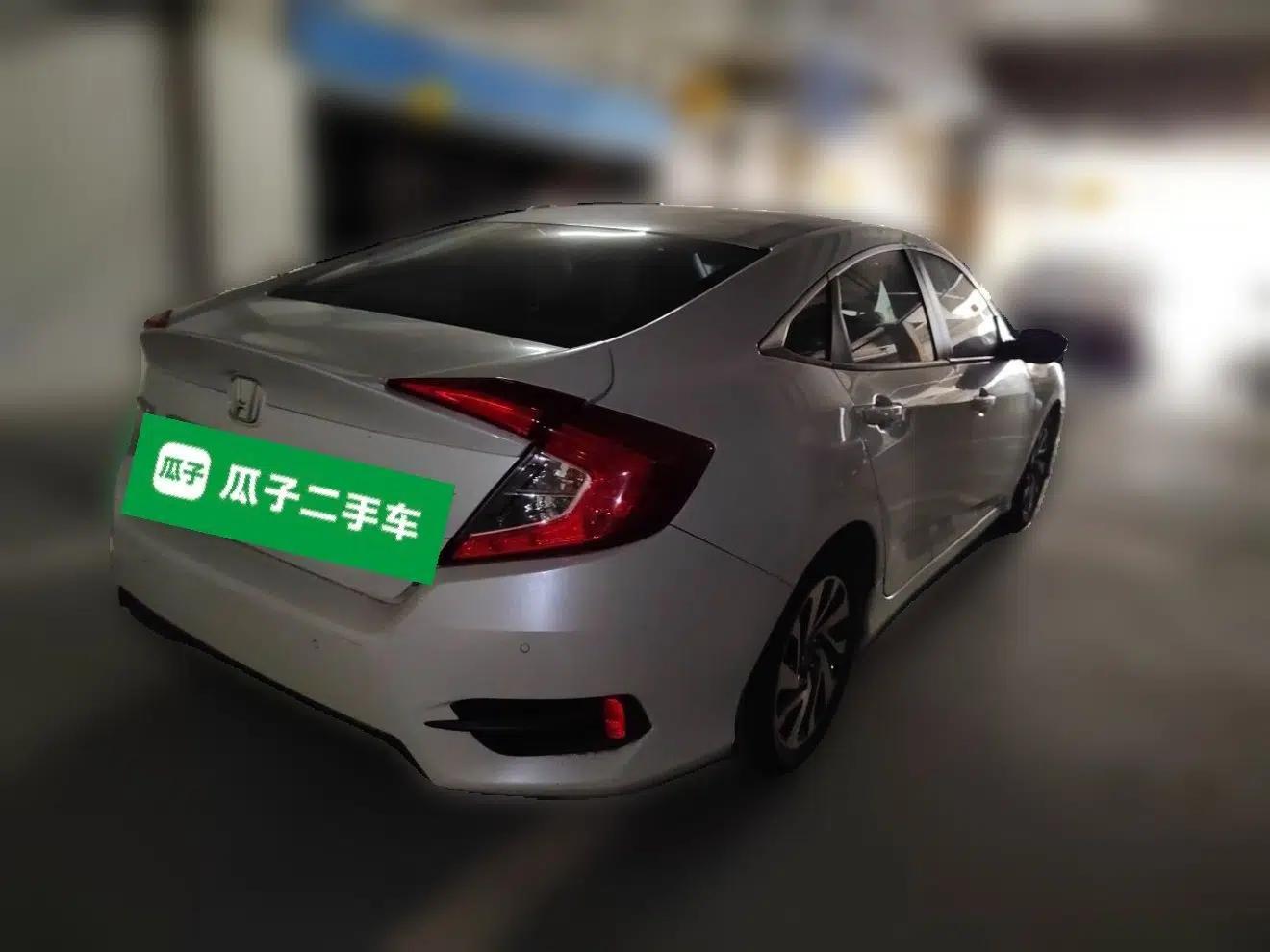 Honda Civic 2019 220TURBO Manual Jinkong Edition China VI — миниатюра 6