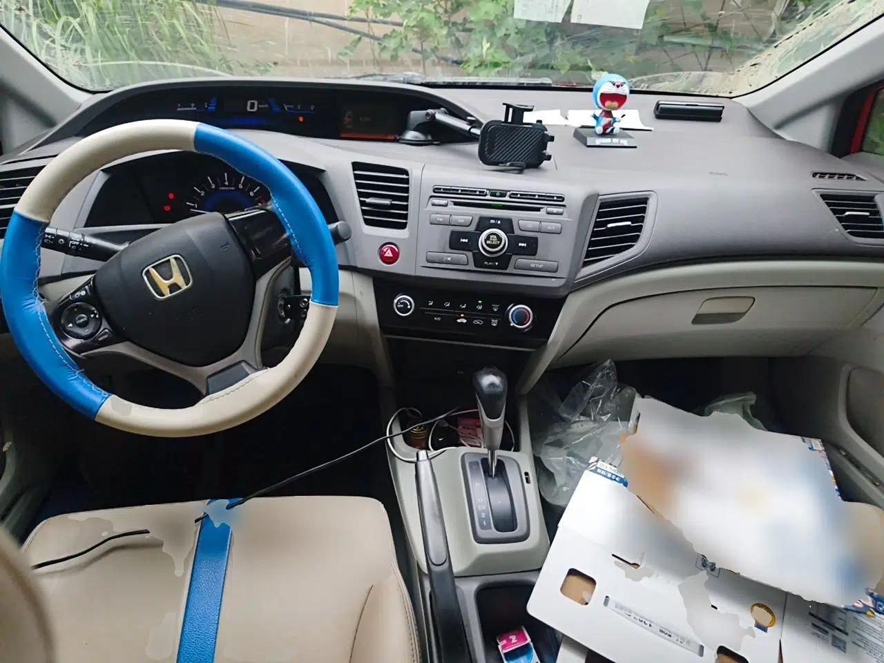 Honda Civic 2012 1.8L automatic comfort version — миниатюра 9