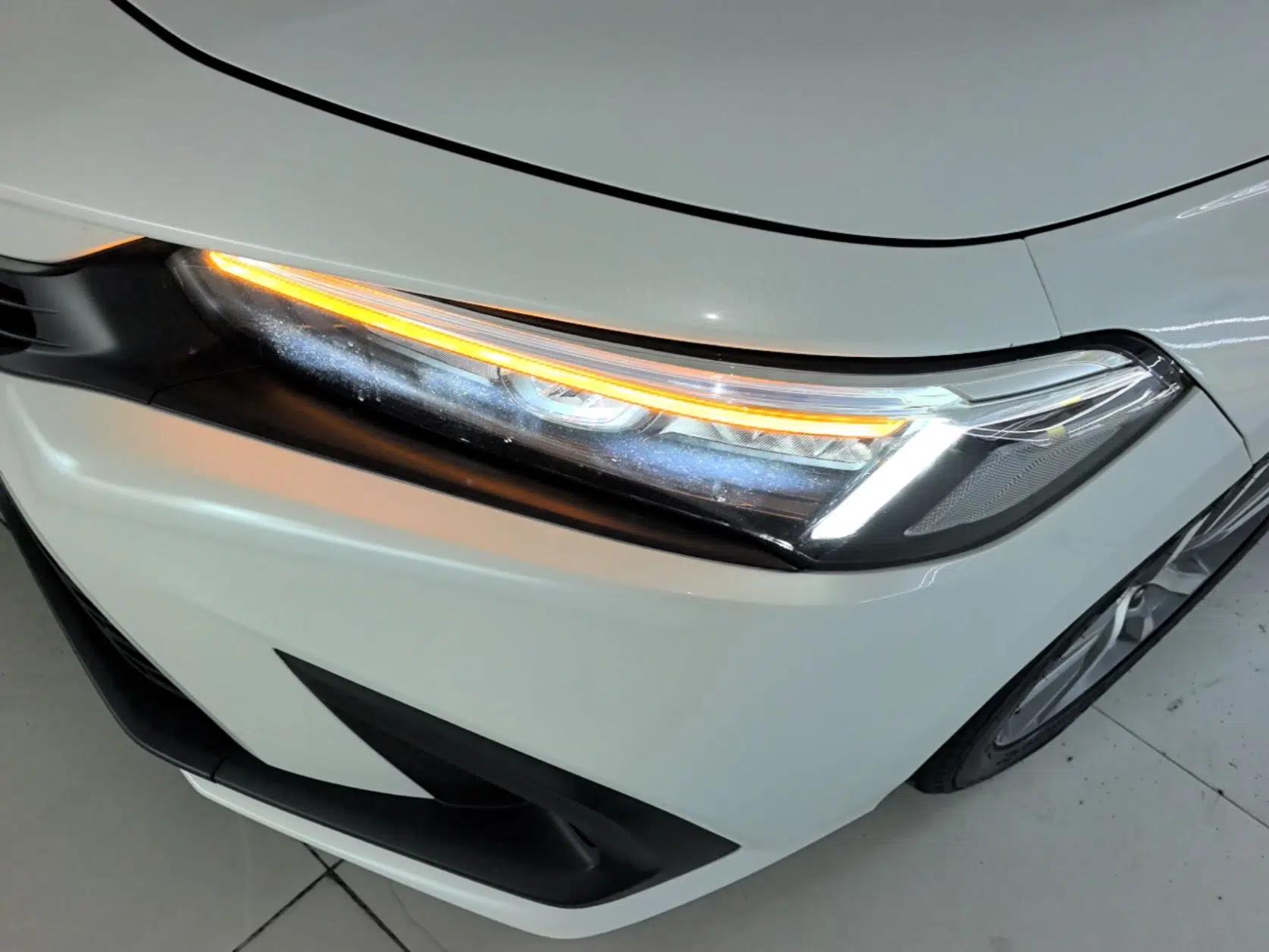 Honda Civic 2023 240TURBO CVT Dynamic Edition — миниатюра 8