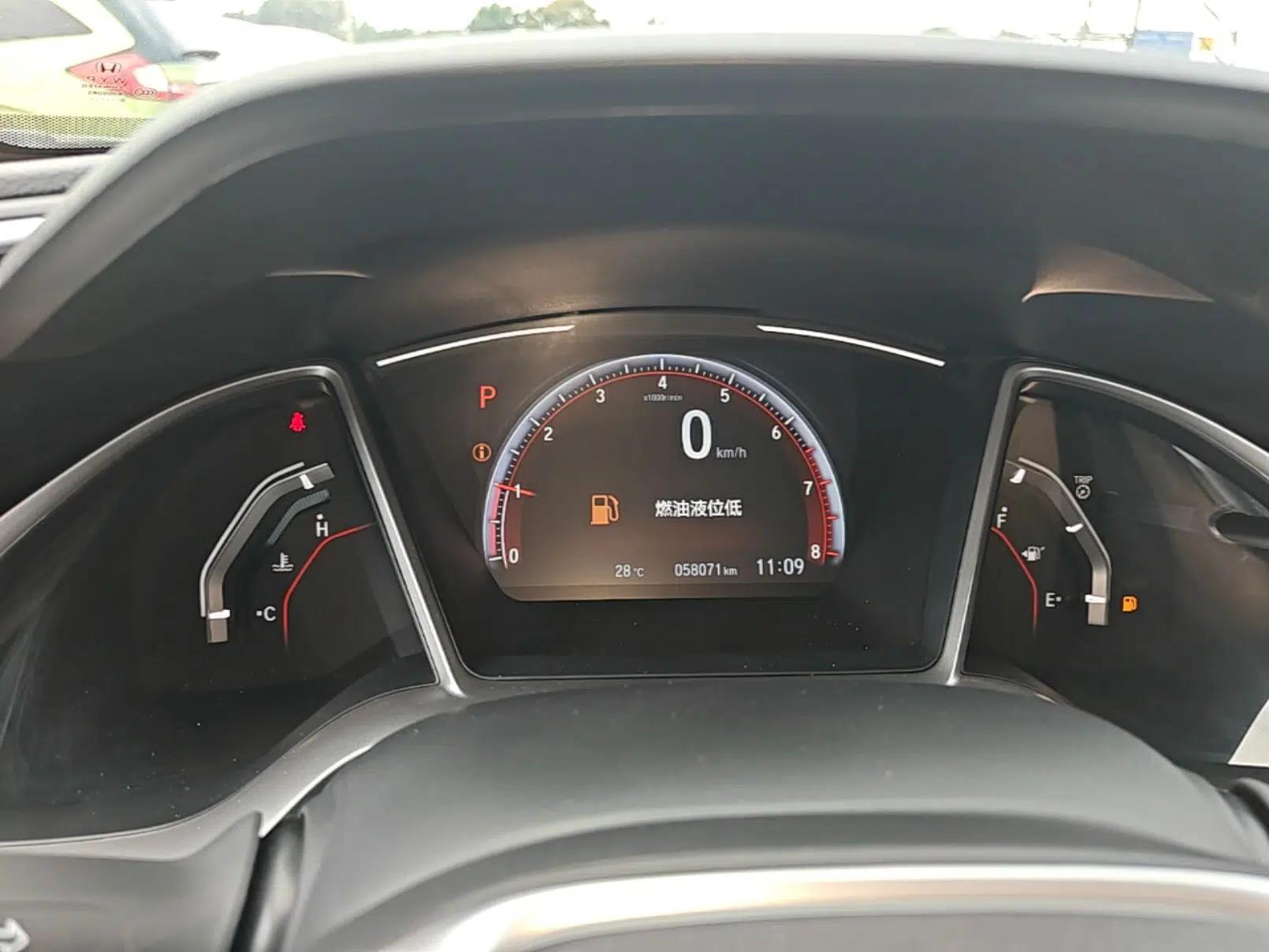 Honda Civic 2019 220TURBO CVT Dynamic Edition China VI Emission Standard — миниатюра 21
