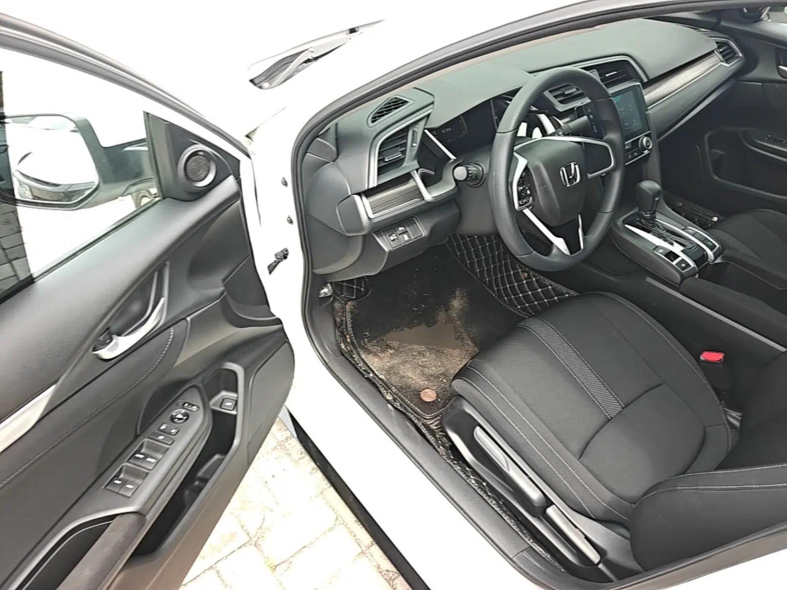 Honda Civic 2019 220TURBO CVT Dynamic Edition China VI Emission Standard — миниатюра 25