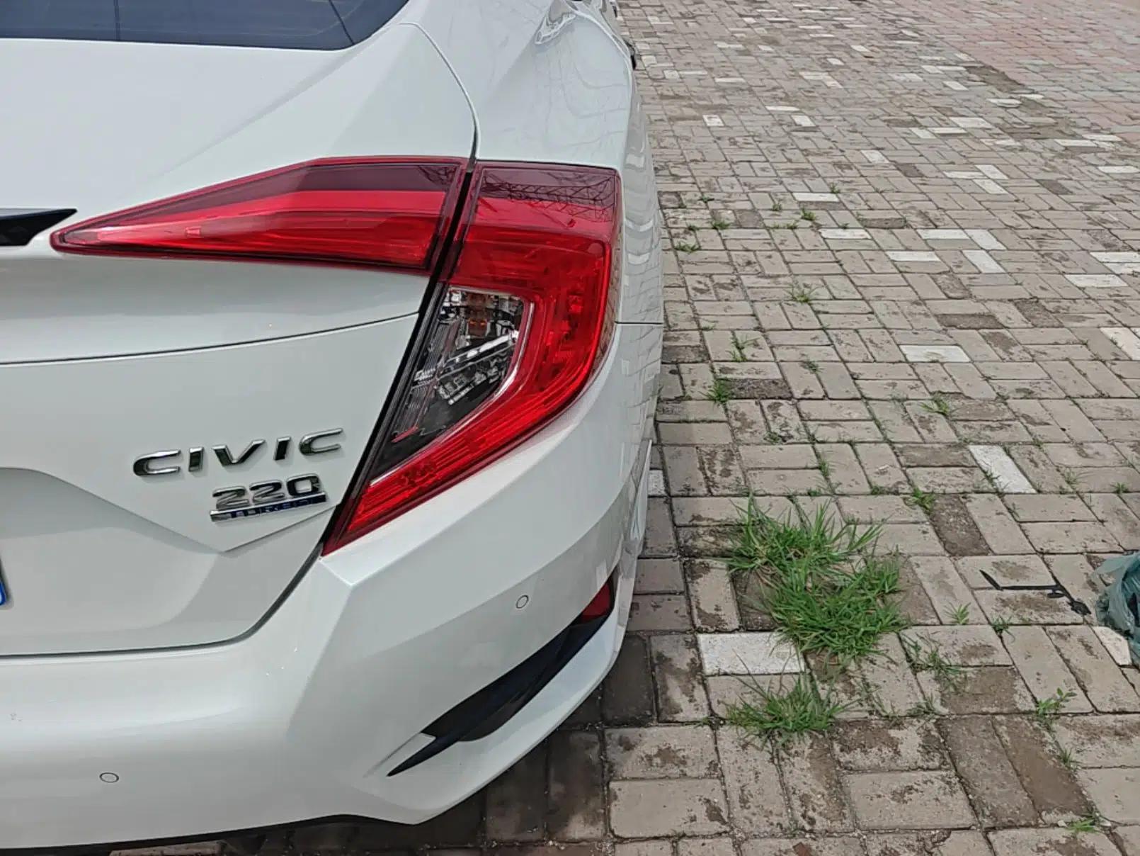 Honda Civic 2019 220TURBO CVT Dynamic Edition China VI Emission Standard — миниатюра 9