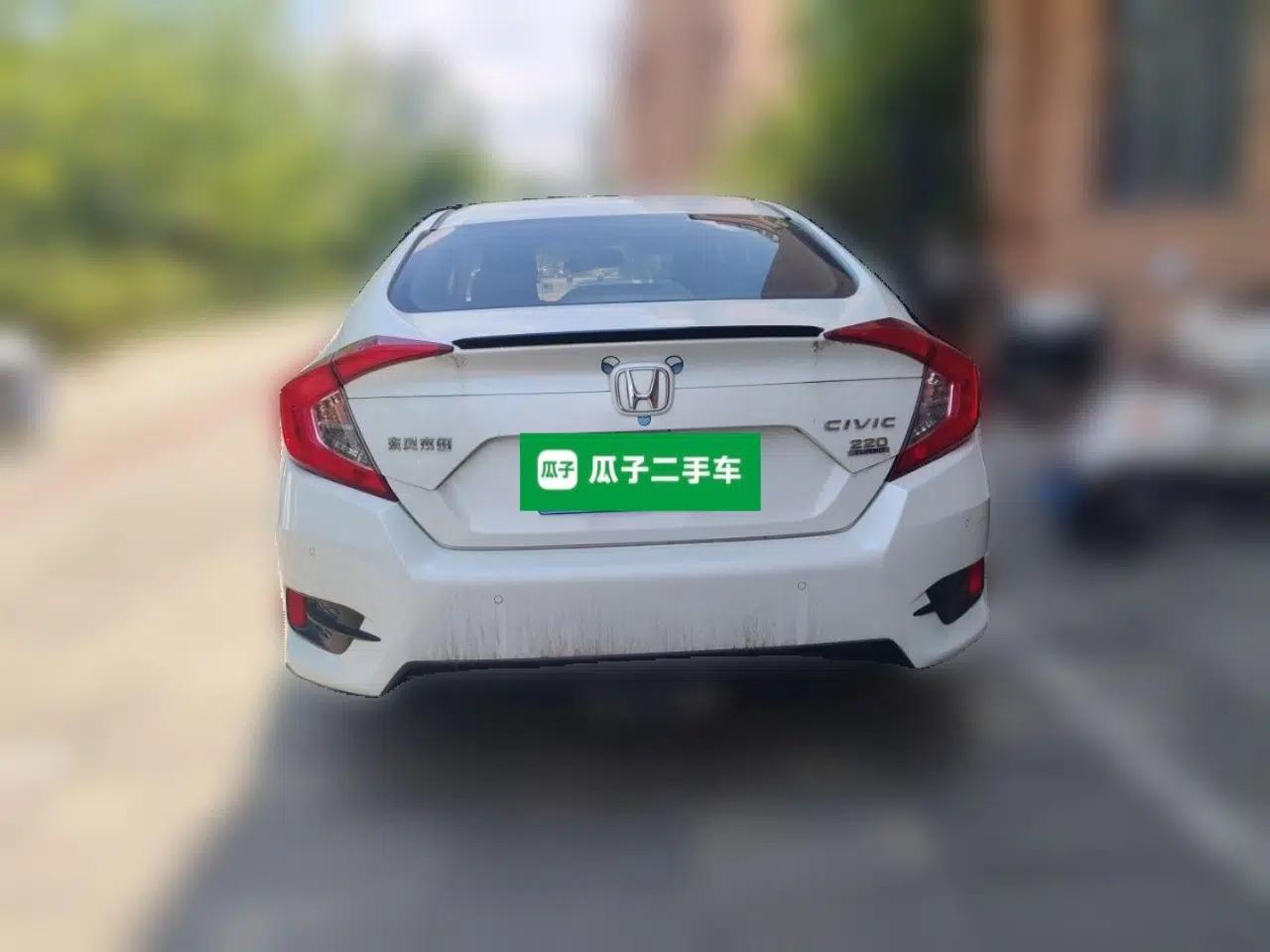 Honda Civic 2019 220TURBO CVT Dynamic Edition China V Emission Standard — миниатюра 5