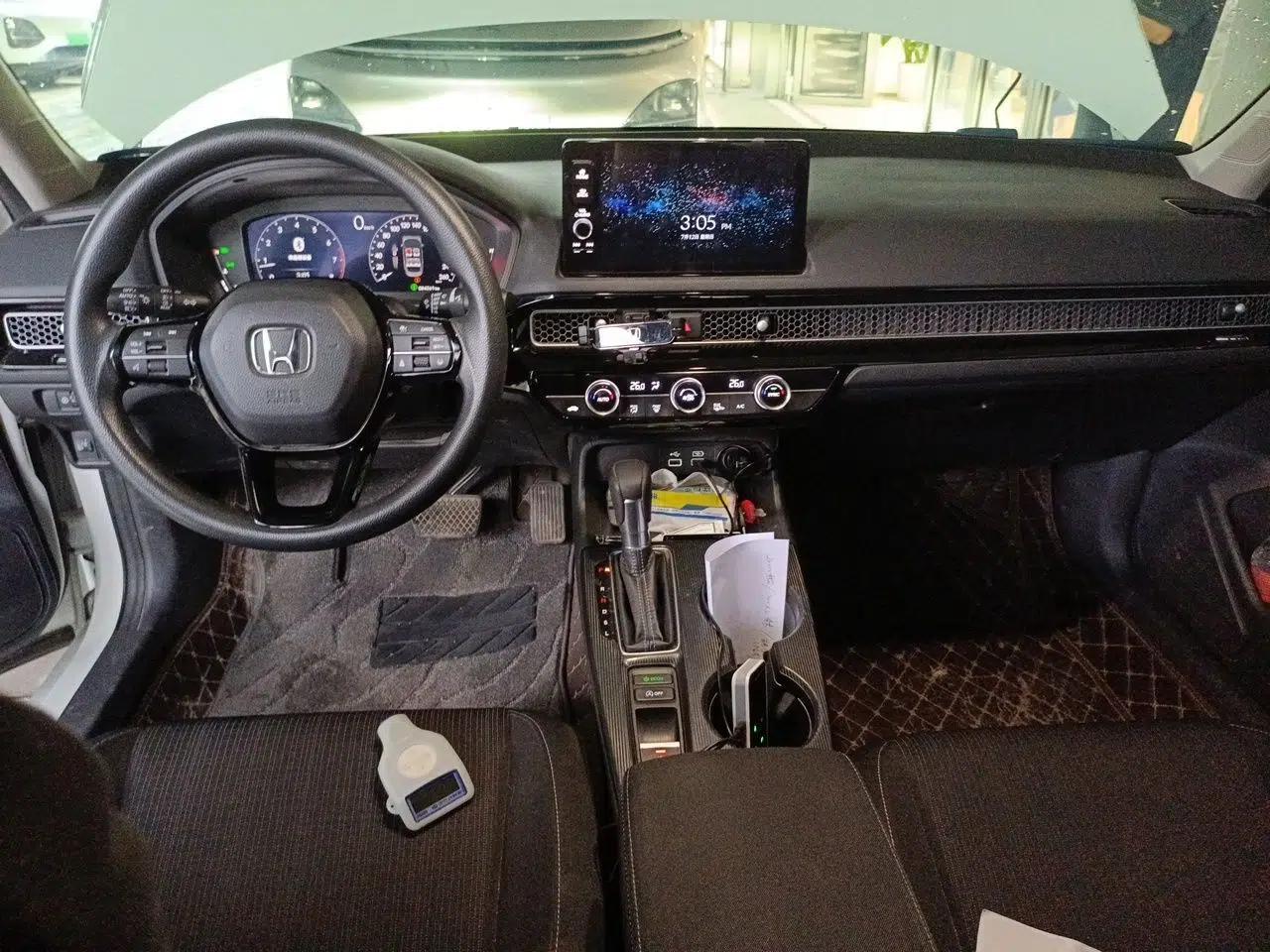 Honda Civic 2022 240TURBO CVT Dynamic Edition — миниатюра 9