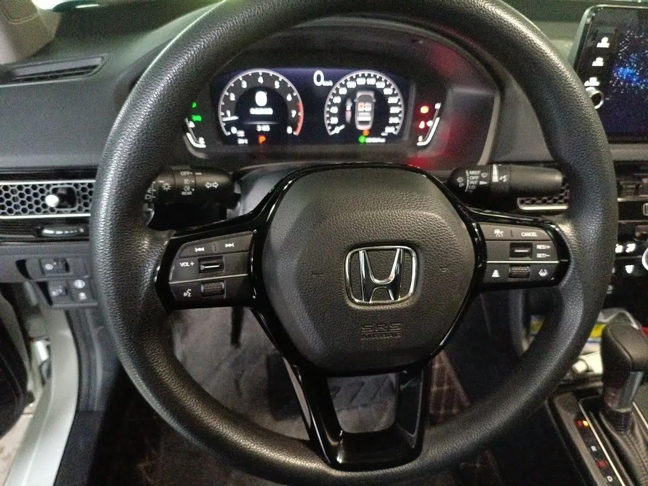 Honda Civic 2022 240TURBO CVT Dynamic Edition — миниатюра 10
