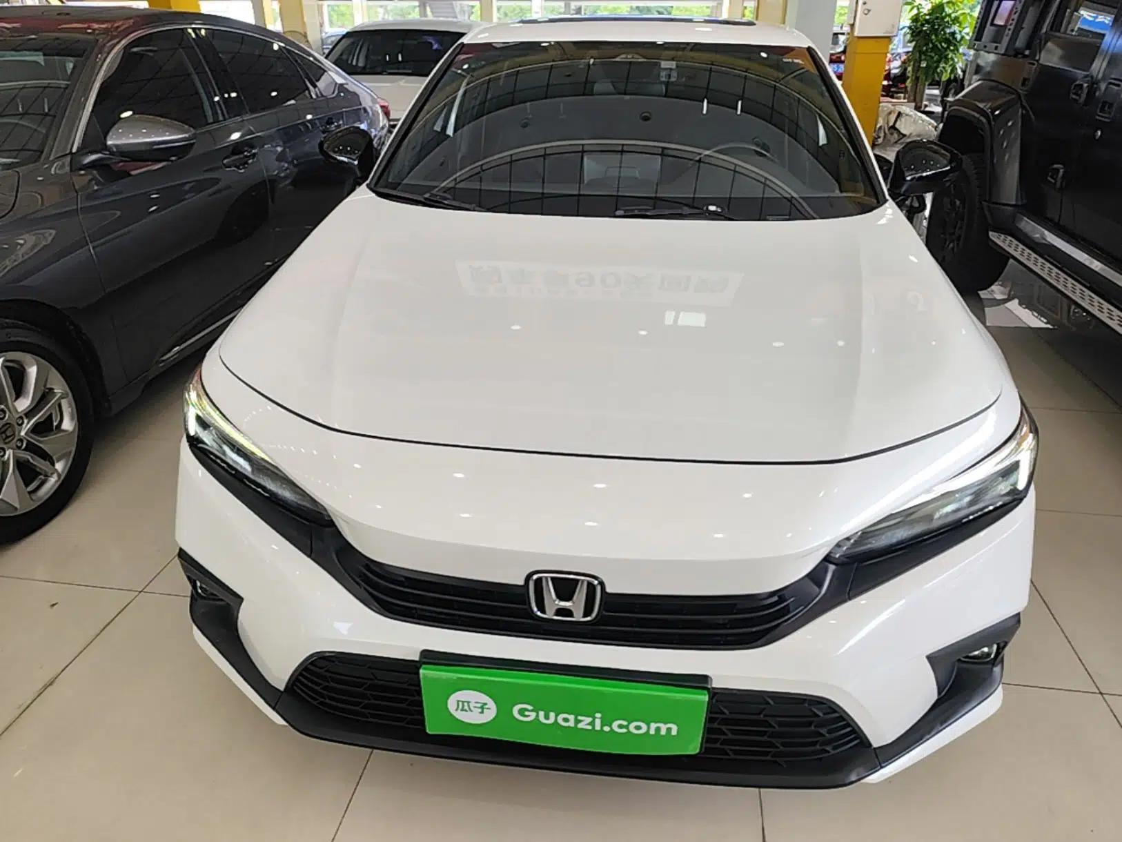 Honda Civic 2022 240TURBO CVT Dynamic Edition — миниатюра 2