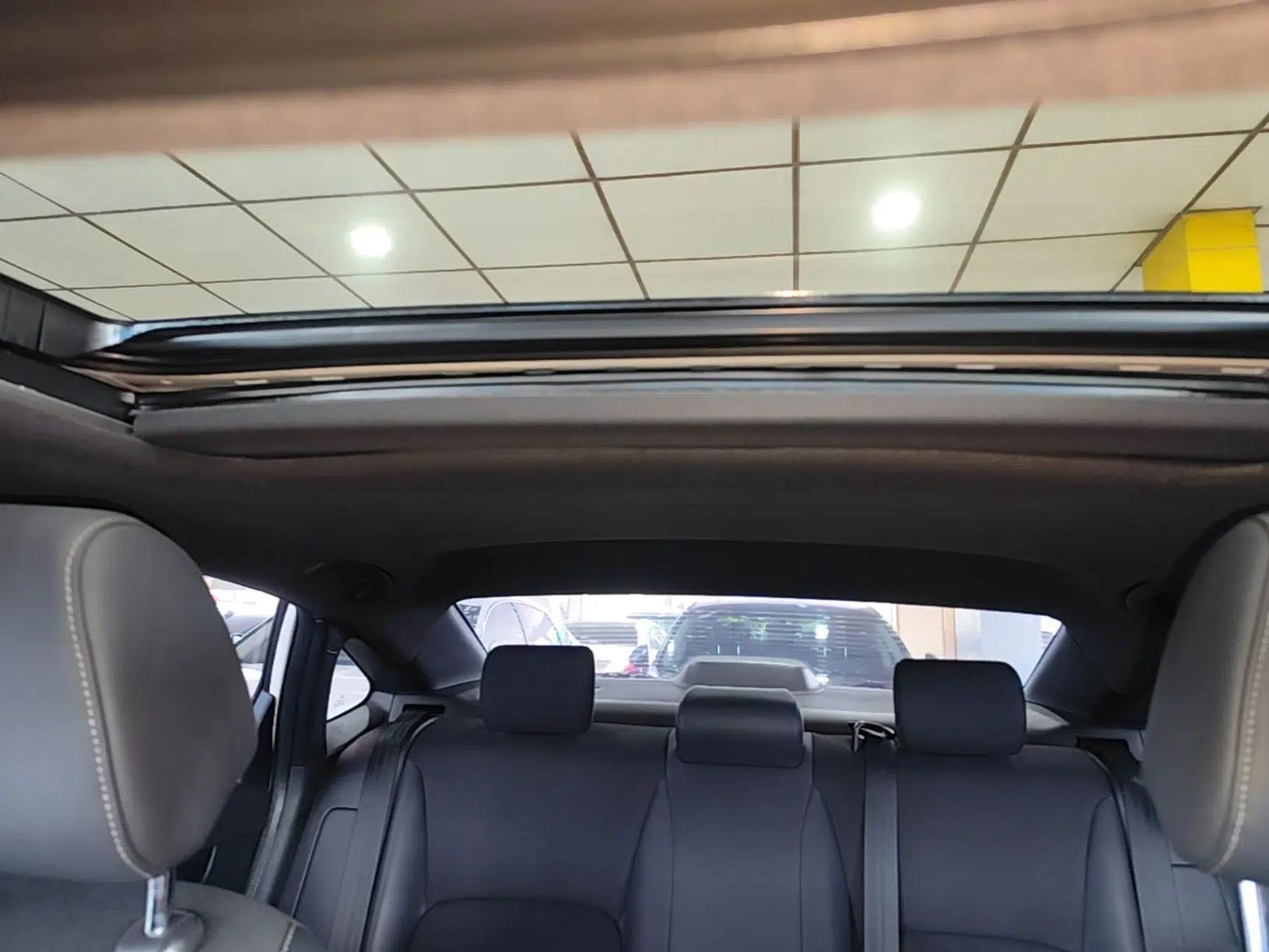 Honda Civic 2022 240TURBO CVT Dynamic Edition — миниатюра 26
