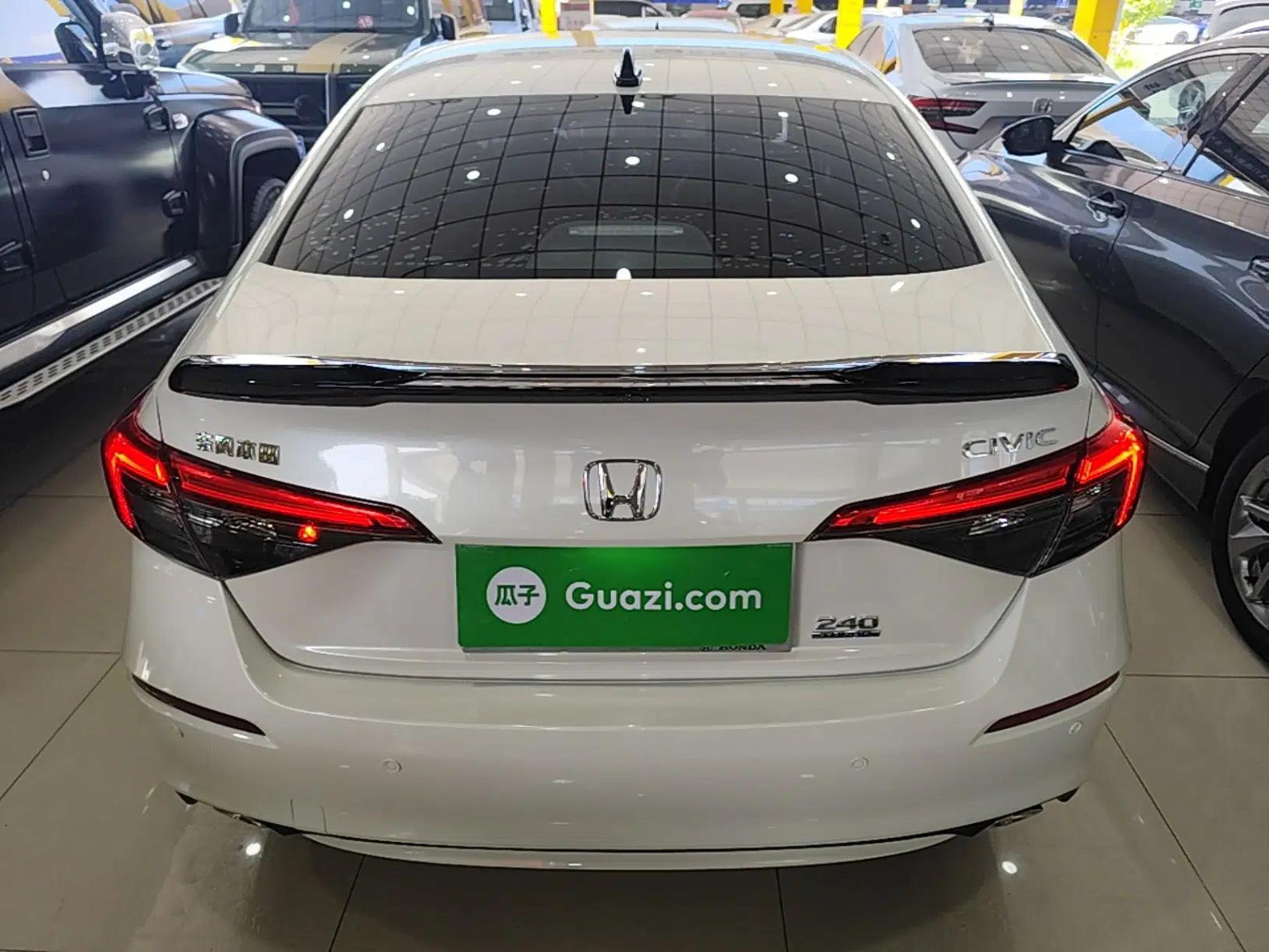 Honda Civic 2022 240TURBO CVT Dynamic Edition — миниатюра 5