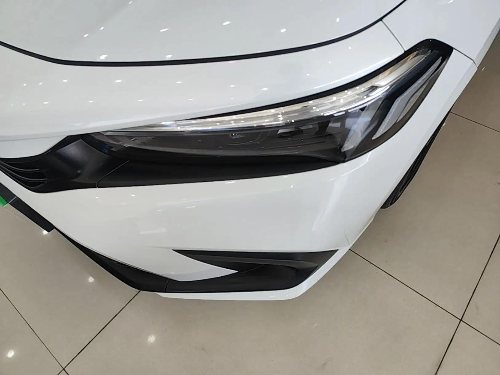 Honda Civic 2022 240TURBO CVT Dynamic Edition — миниатюра 8