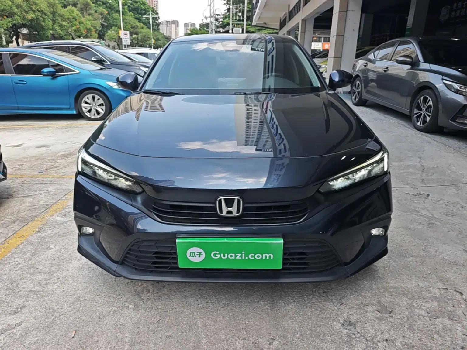 Honda Civic 2023 240TURBO CVT Dynamic Edition — миниатюра 2