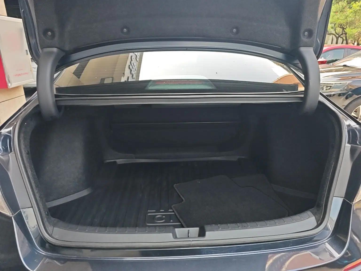 Honda Civic 2023 240TURBO CVT Dynamic Edition — миниатюра 22