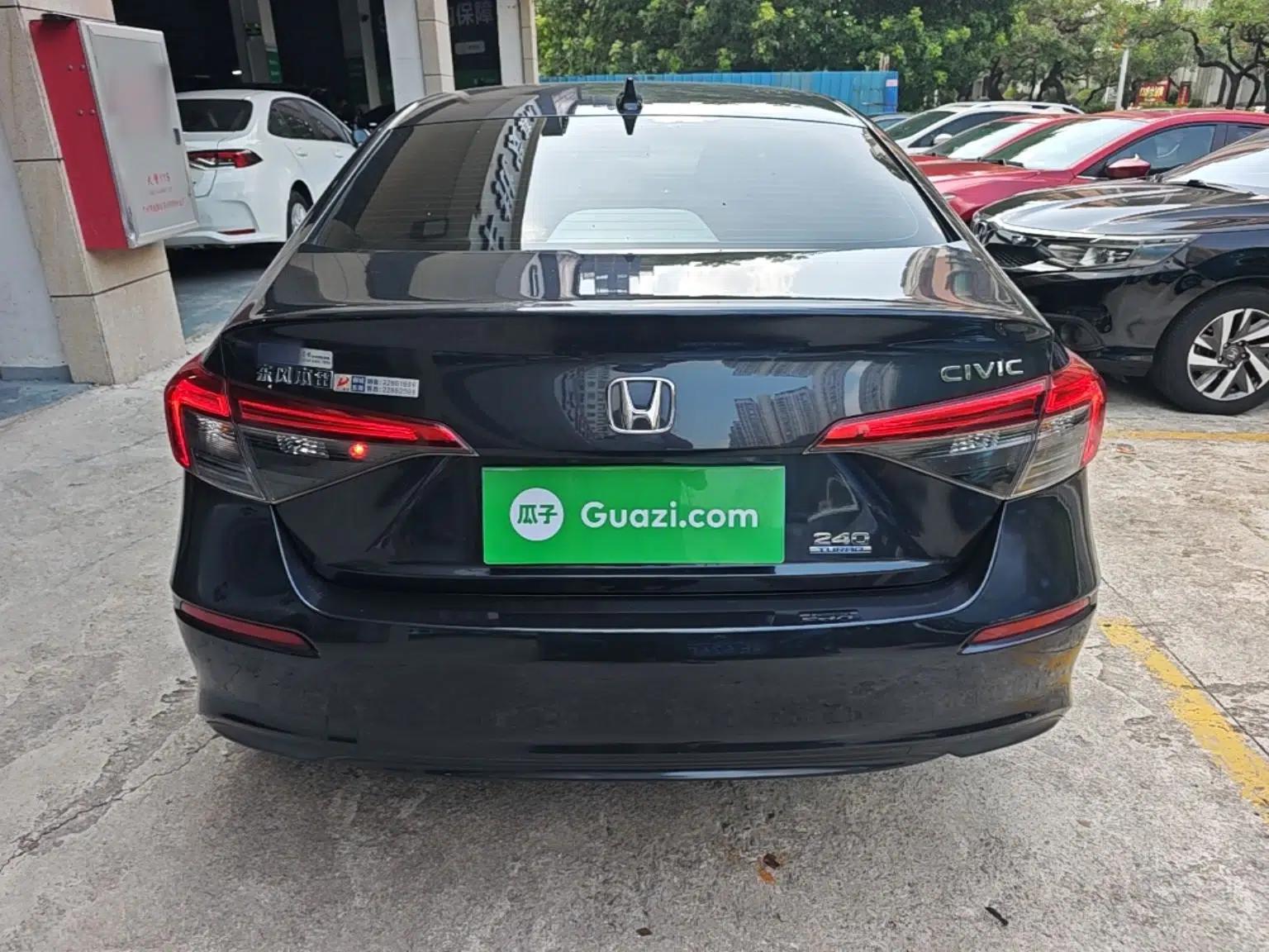 Honda Civic 2023 240TURBO CVT Dynamic Edition — миниатюра 5