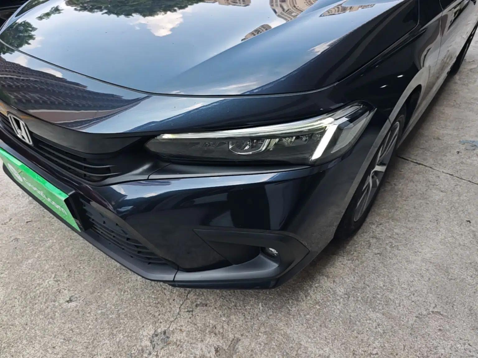 Honda Civic 2023 240TURBO CVT Dynamic Edition — миниатюра 8