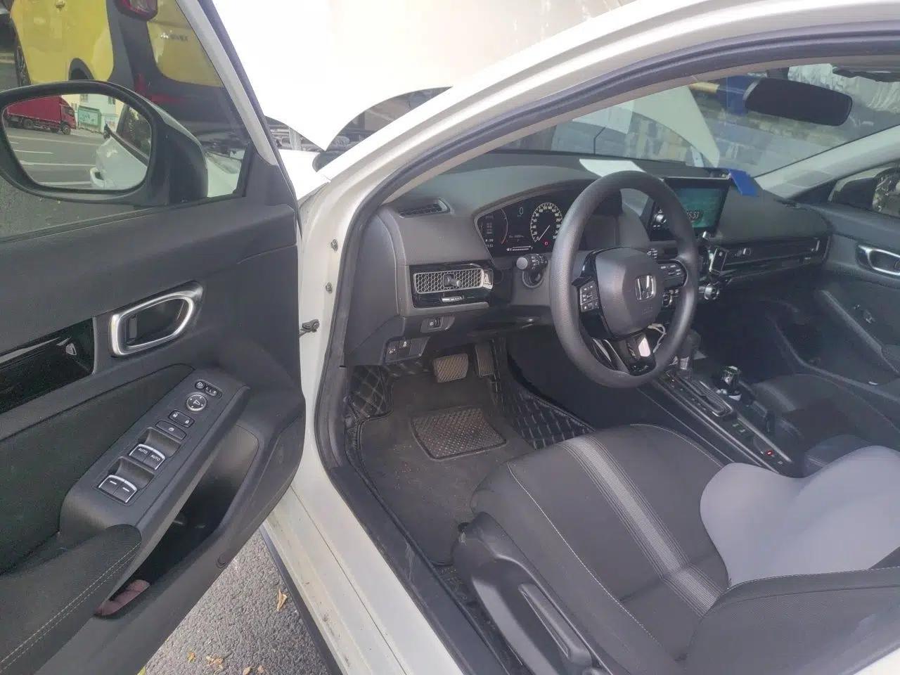 Honda Civic 2023 HATCHBACK 240TURBO CVT Zhiyue Edition — миниатюра 16