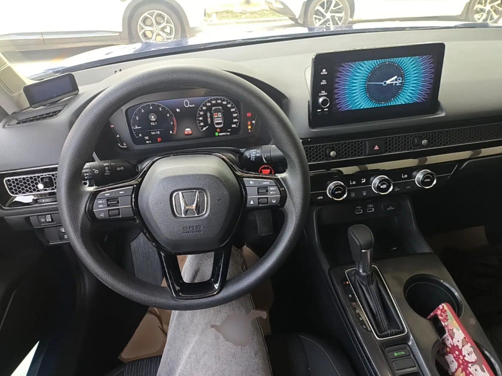 Honda Civic 2022 240TURBO CVT Dynamic Edition — миниатюра 12