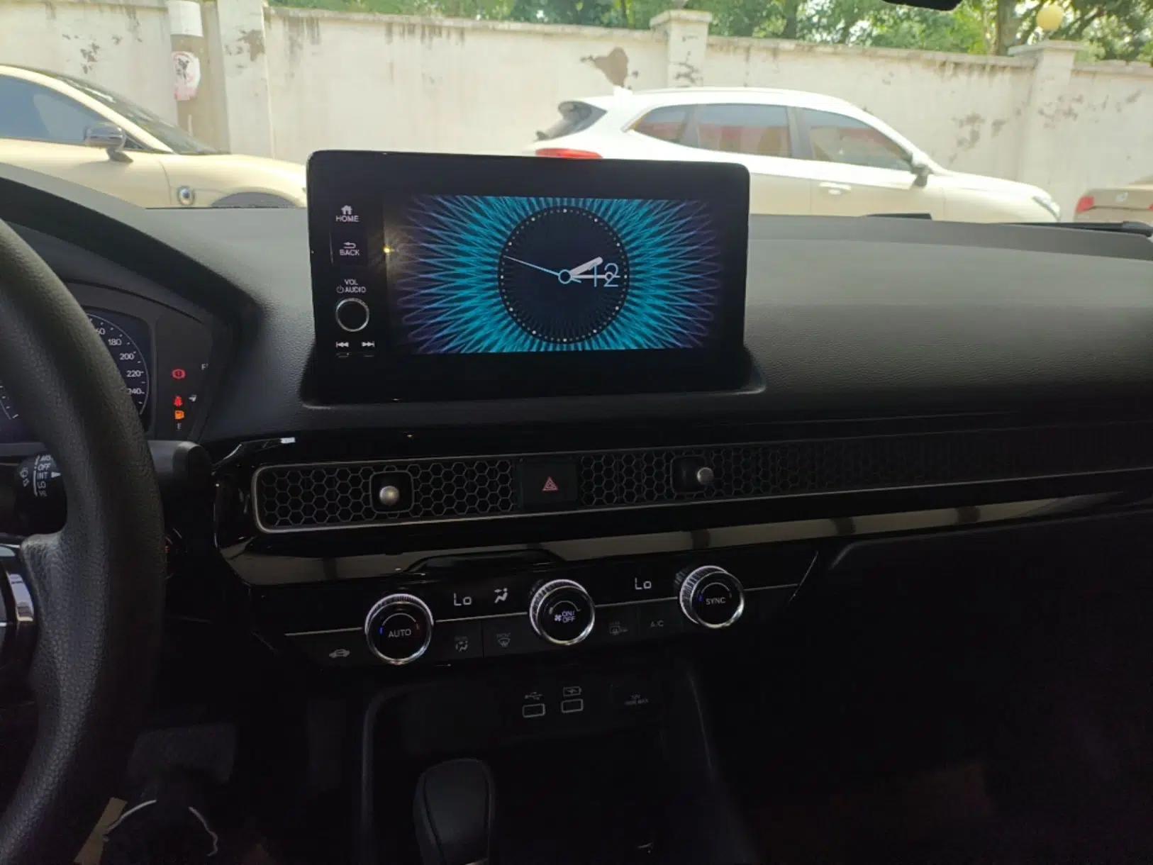 Honda Civic 2022 240TURBO CVT Dynamic Edition — миниатюра 15