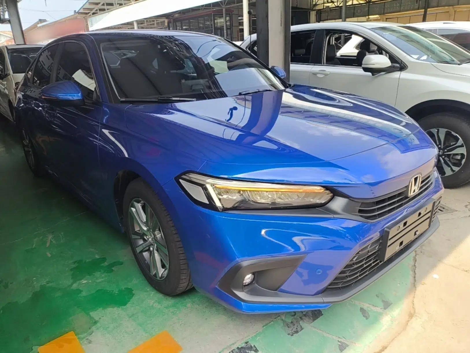 Honda Civic 2022 240TURBO CVT Dynamic Edition — миниатюра 3