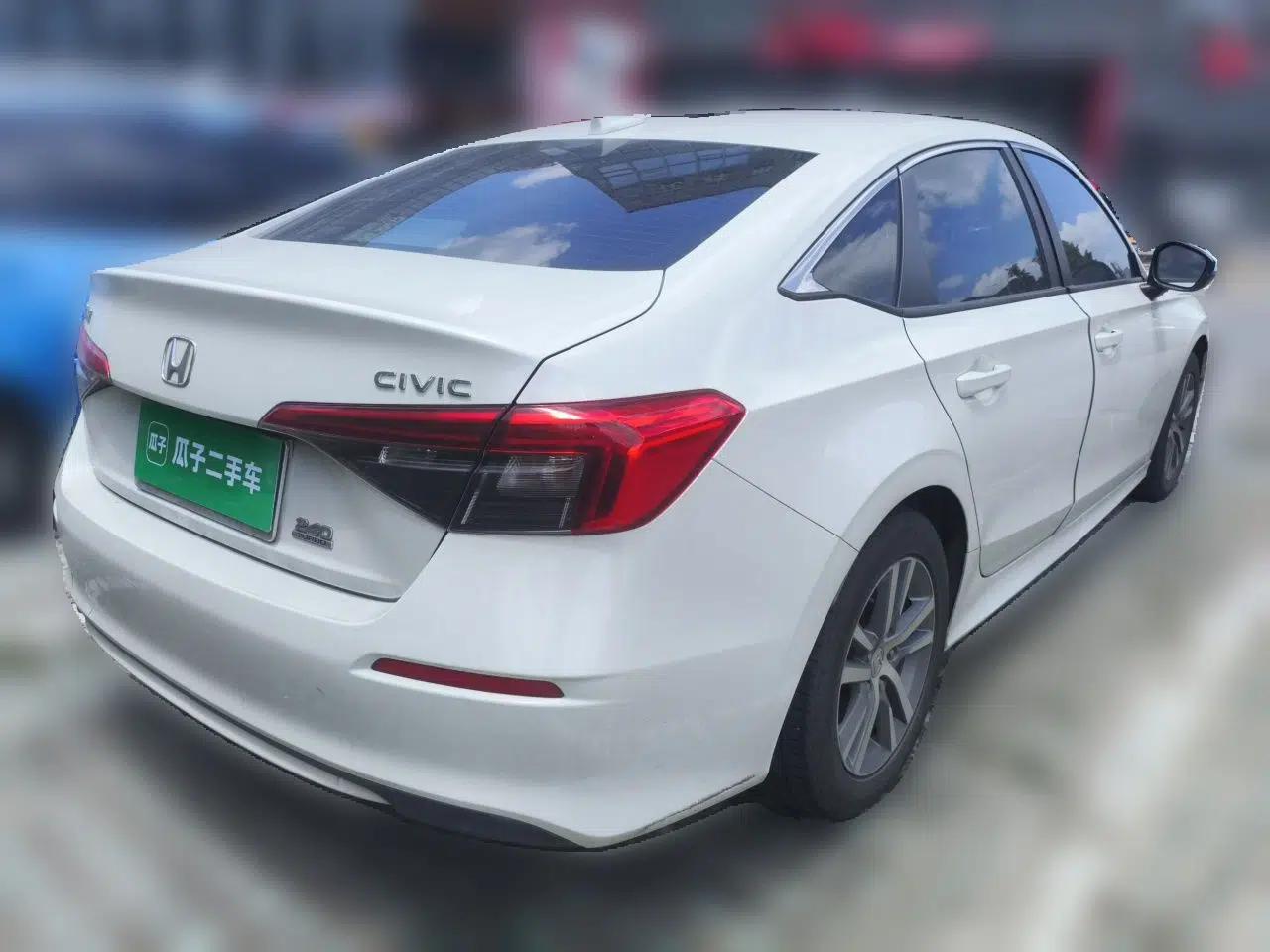 Honda Civic 2023 240TURBO CVT Dynamic · Center Stage Special Edition — миниатюра 6